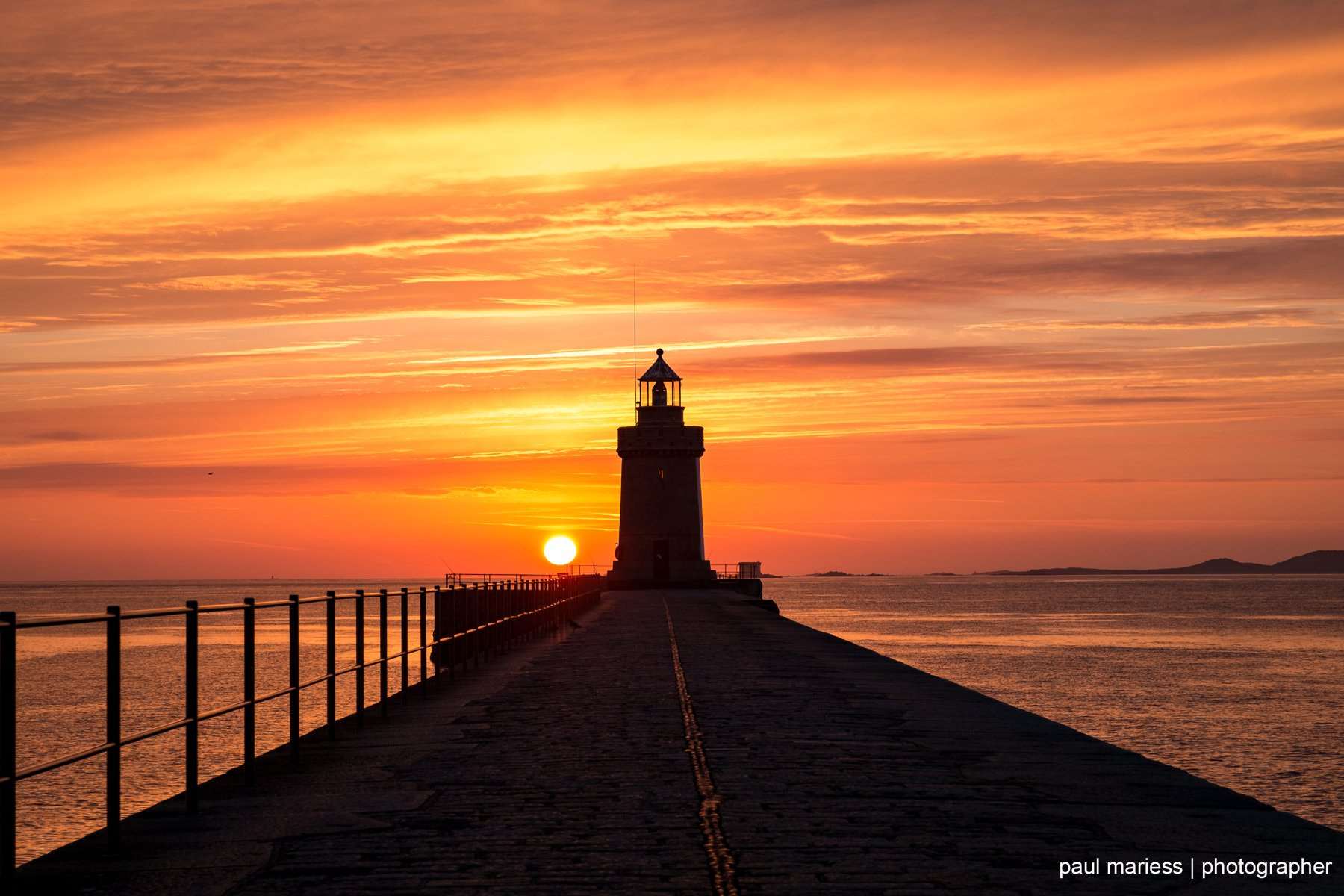 Fujifilm X-Pro1 + Fujifilm XF 16-55mm F2.8 R LM WR sample photo. Solstice sunrise photography