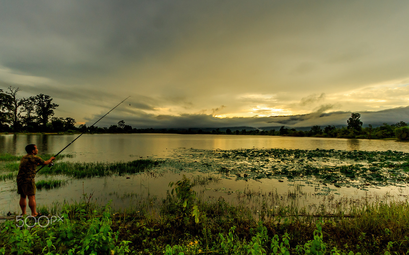 Canon EF-S 10-22mm F3.5-4.5 USM sample photo. Gone fishin' in cambodia photography