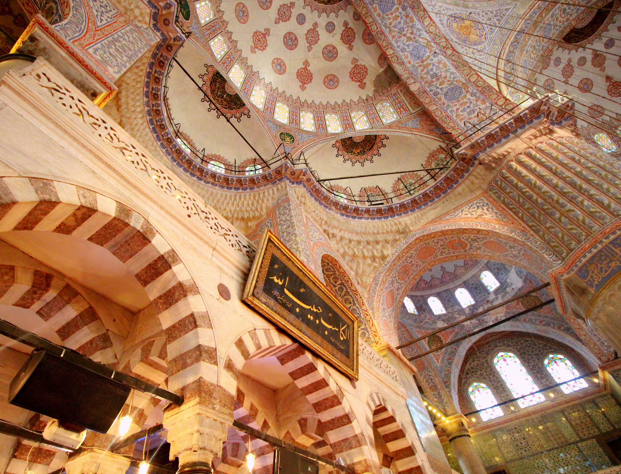 Canon EF-S 10-18mm F4.5–5.6 IS STM sample photo. Architectural magnificence photography