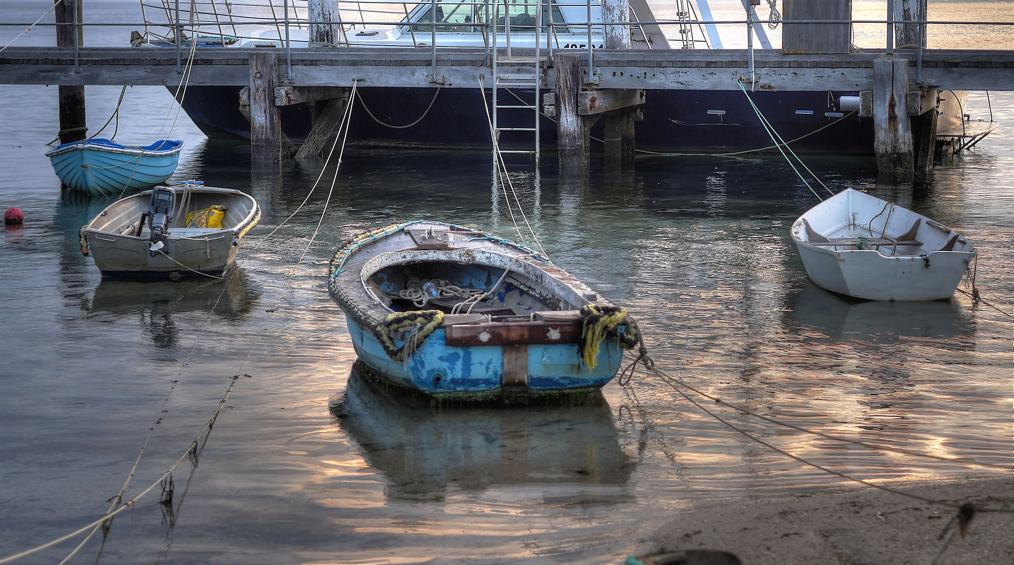 Panasonic Lumix DMC-GH4 + Olympus M.Zuiko Digital 45mm F1.8 sample photo. American river photography