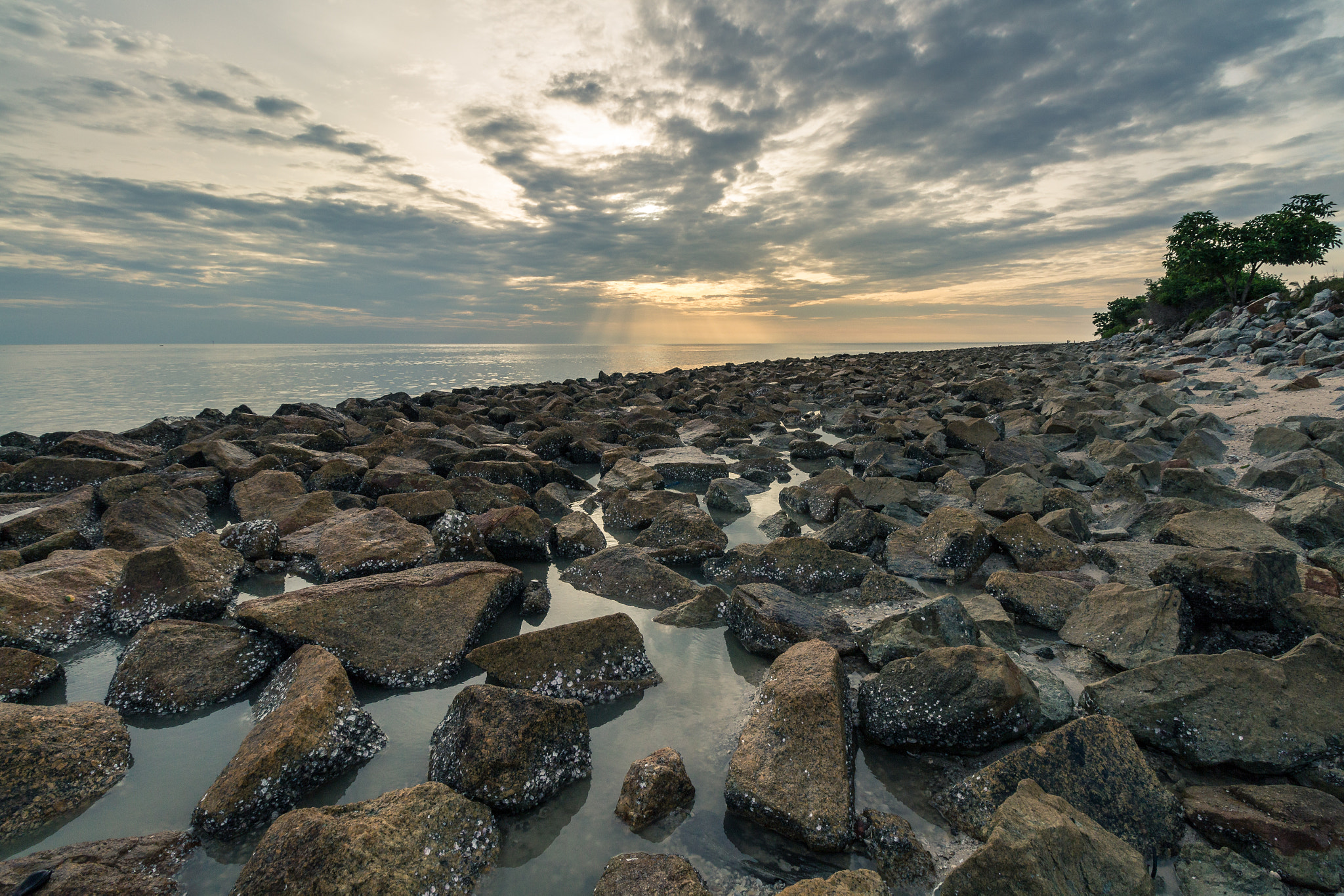 Canon EF-S 10-18mm F4.5–5.6 IS STM sample photo. Gorgeous sunset photography