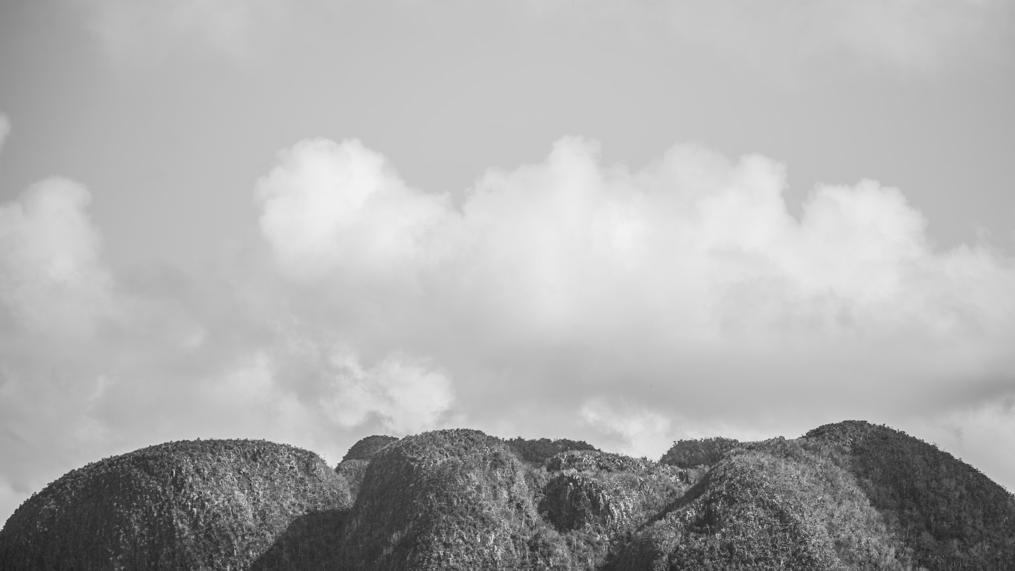Sigma 120-400mm F4.5-5.6 DG OS HSM sample photo. Cuban mountains photography