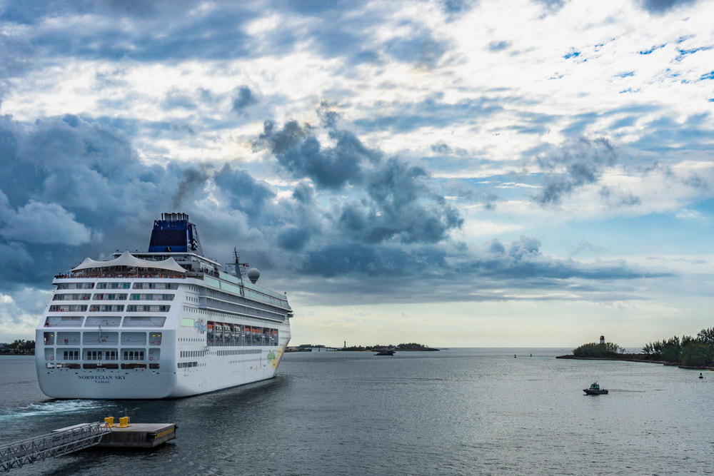 Sony Alpha NEX-7 + E 30mm F1.4 sample photo. "norwegian sky" #photojambo photography