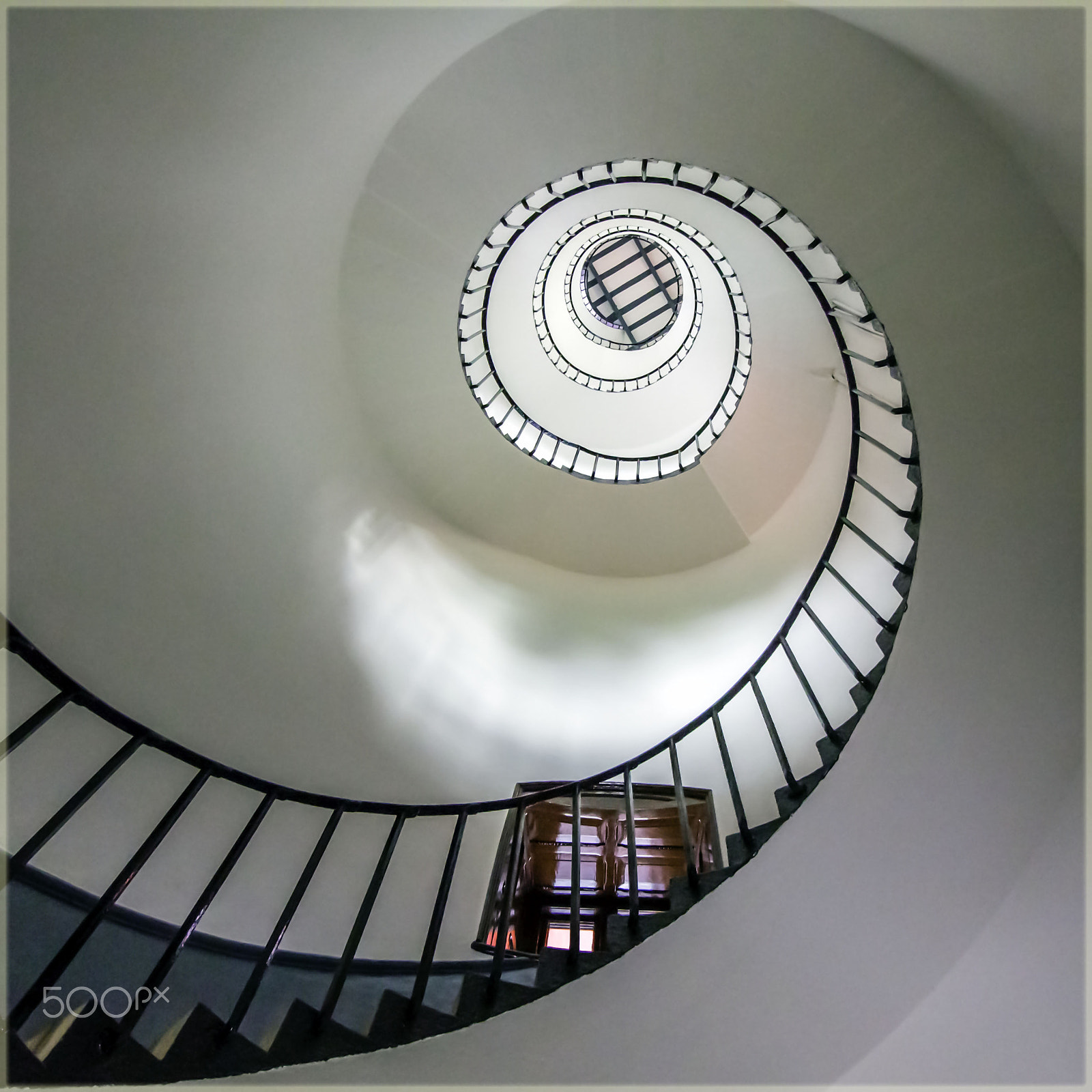 Canon EF-S 10-18mm F4.5–5.6 IS STM sample photo. Steps 193 photography