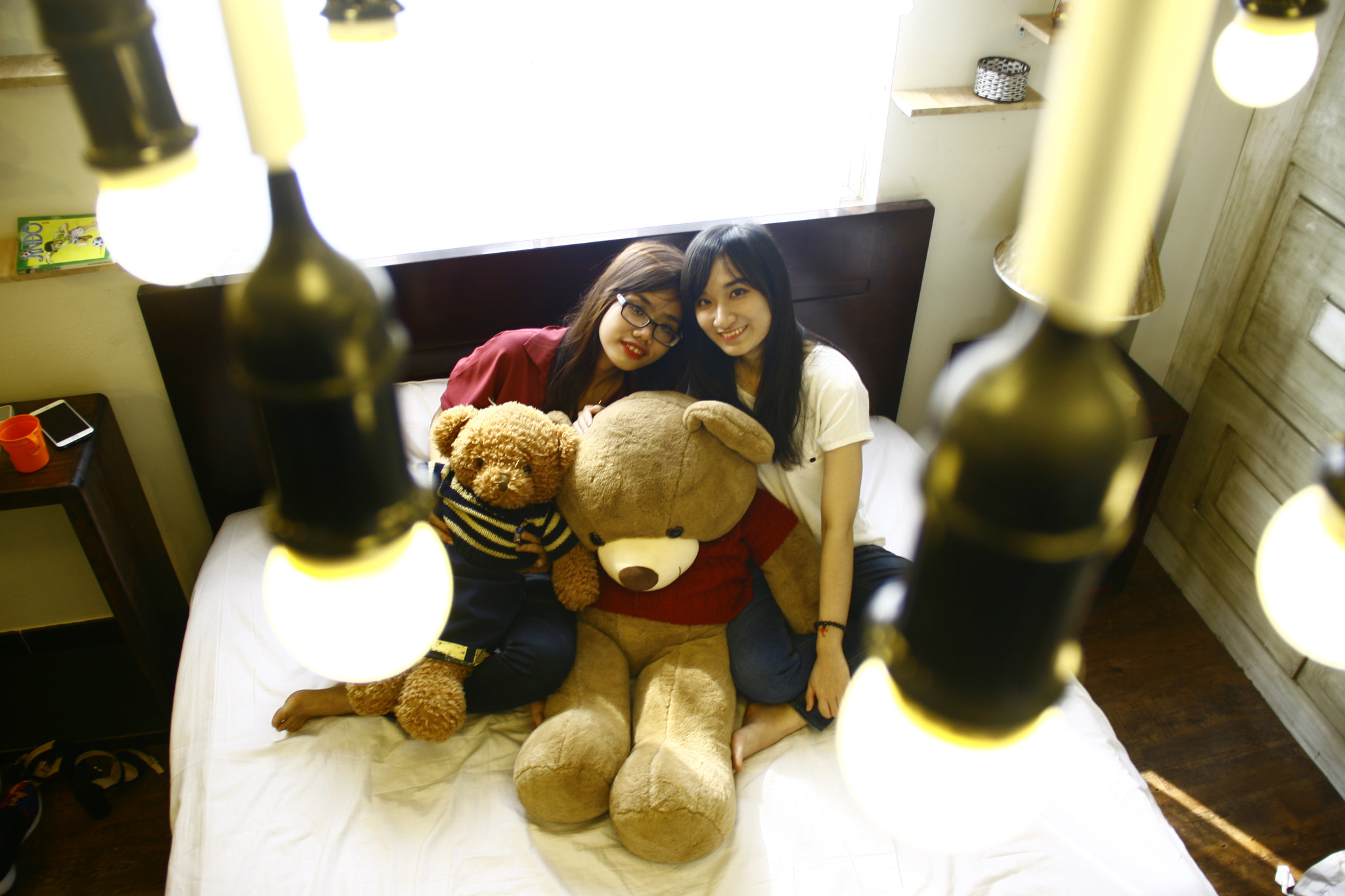 Canon EOS 30D sample photo. Redshirt&whiteshirt photography