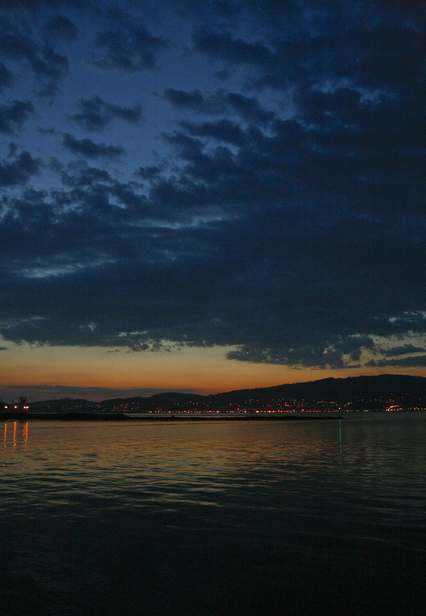 Canon EF-S 18-55mm F3.5-5.6 sample photo. Ria de vigo.jpg photography