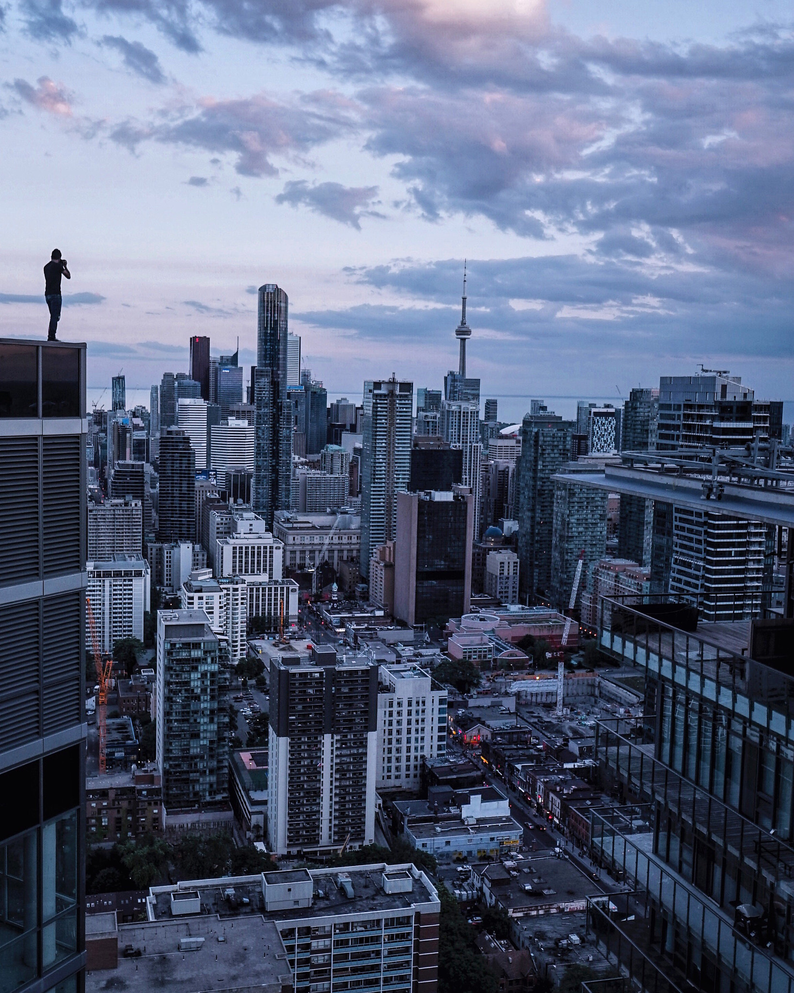 Sony a7 + Sony E 10-18mm F4 OSS sample photo. Toronto photography