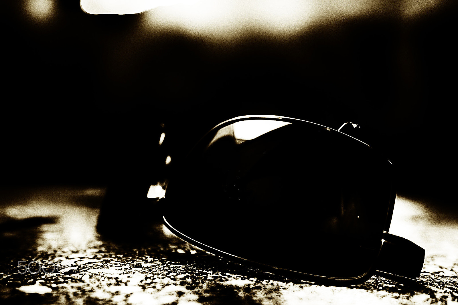 Samsung NX 20-50mm F3.5-5.6 ED sample photo. Sunglasses photography