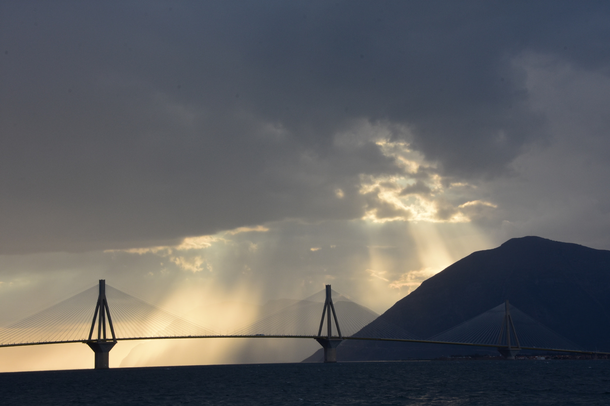 Nikon D7200 + Sigma 18-250mm F3.5-6.3 DC OS HSM sample photo. Bridge rio - antirio photography