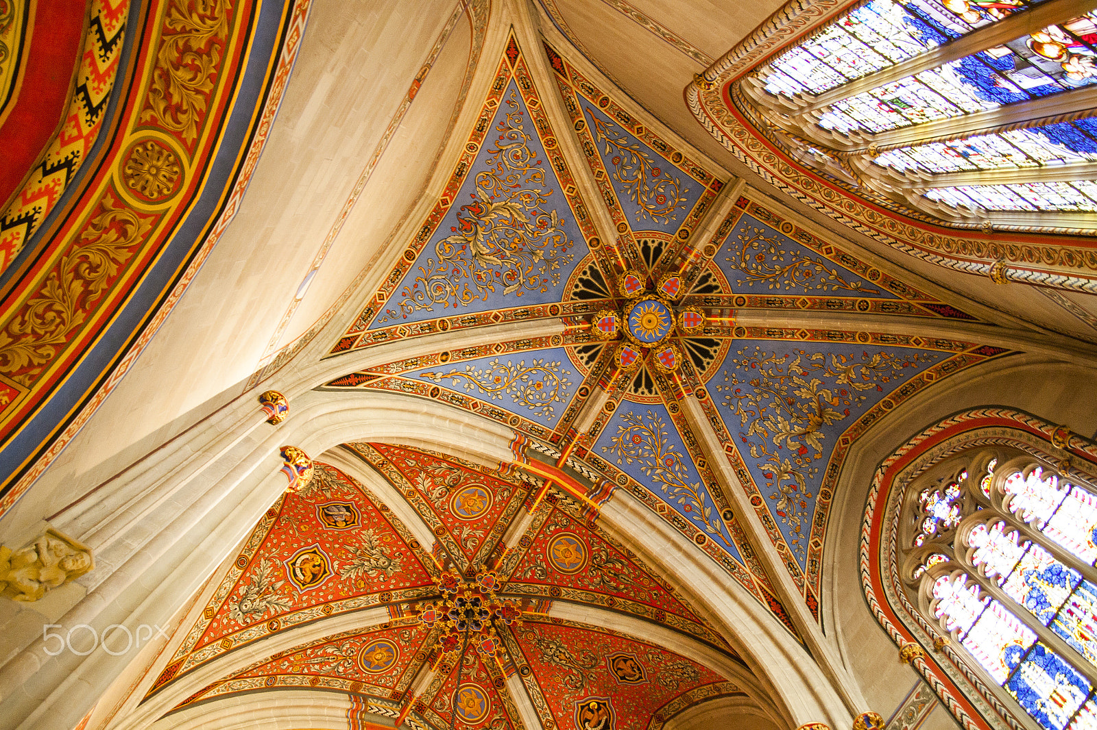 Sigma 17-70mm F2.8-4 DC Macro OS HSM sample photo. St. pierre cathedral photography