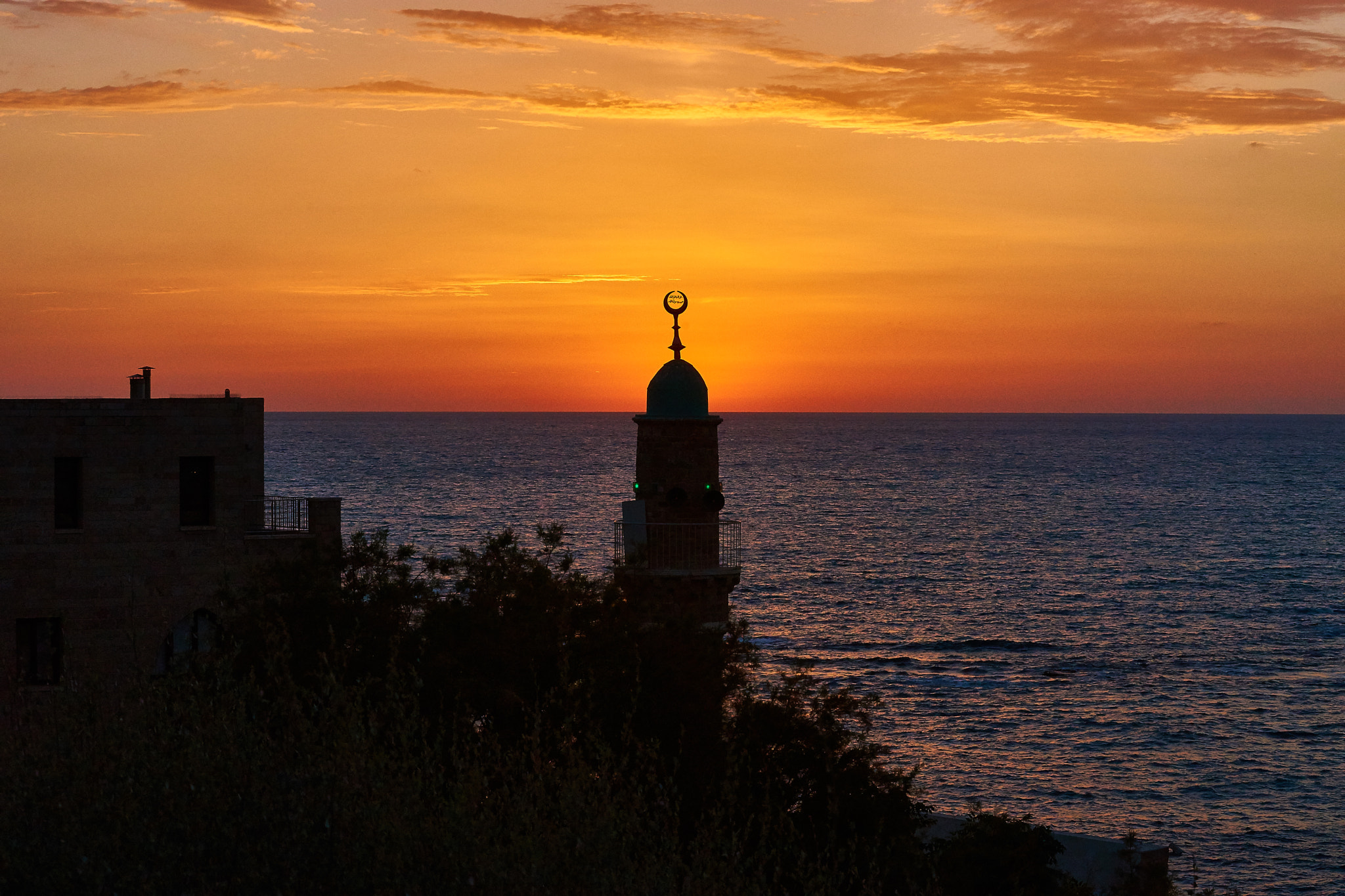 Sony a99 II + Minolta/Sony AF 70-200mm F2.8 G sample photo. Sunset in jaffa photography