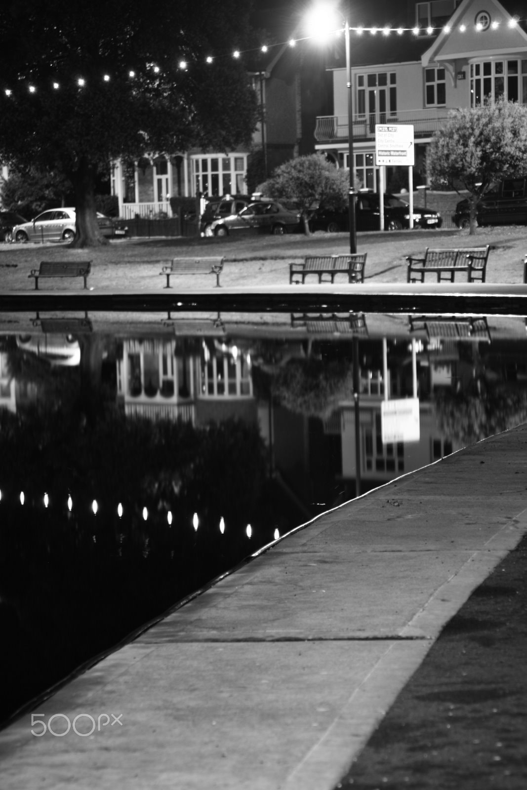 Canon EF 35-105mm f/4.5-5.6 USM sample photo. Benches in canoe lake photography