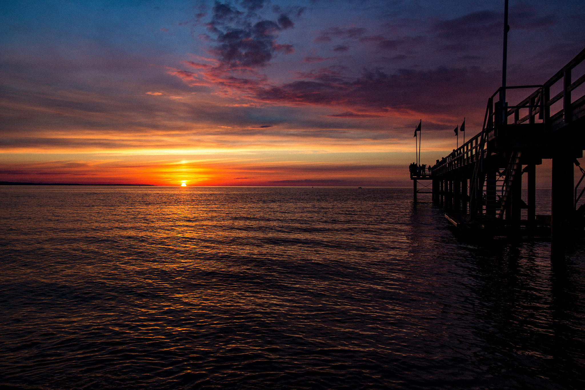 Canon EF-S 10-18mm F4.5–5.6 IS STM sample photo. Sun photography