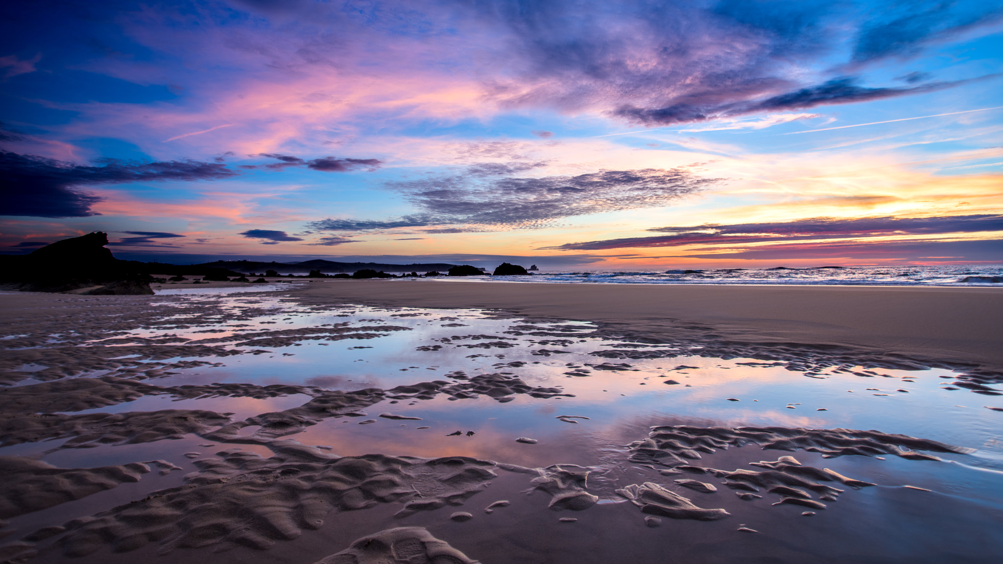 Sigma 17-35mm F2.8-4 EX DG  Aspherical HSM sample photo. Sunset at liencres photography