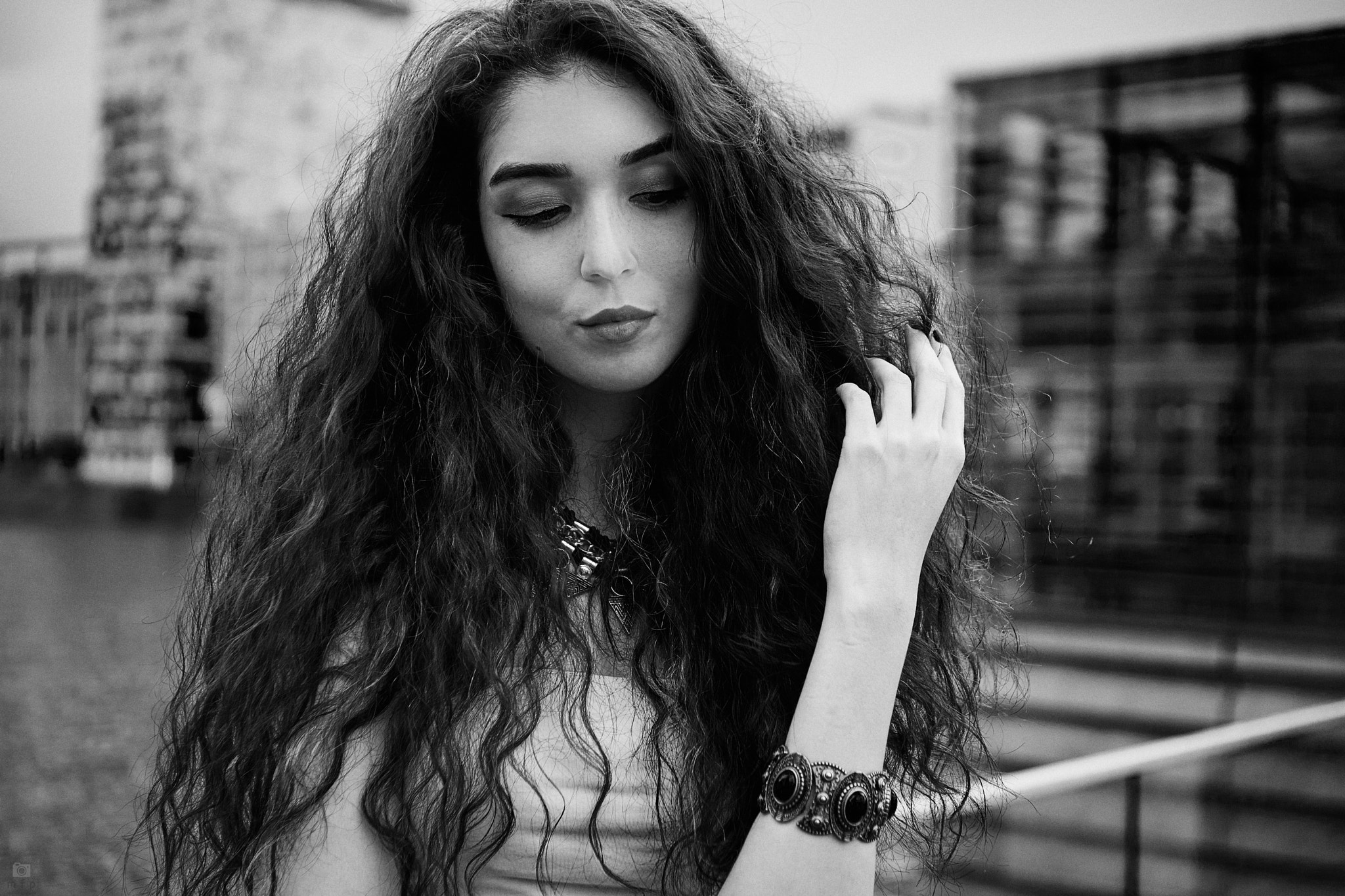 Sony ILCA-77M2 + Sony DT 35mm F1.8 SAM sample photo. Portrait of leyla photography