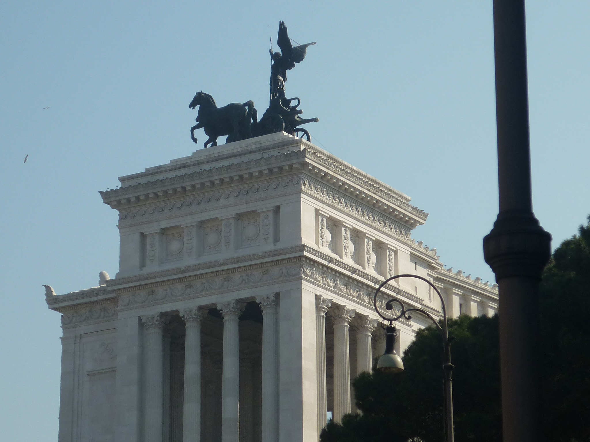 Panasonic DMC-F2 sample photo. Roma, altar da pátria photography