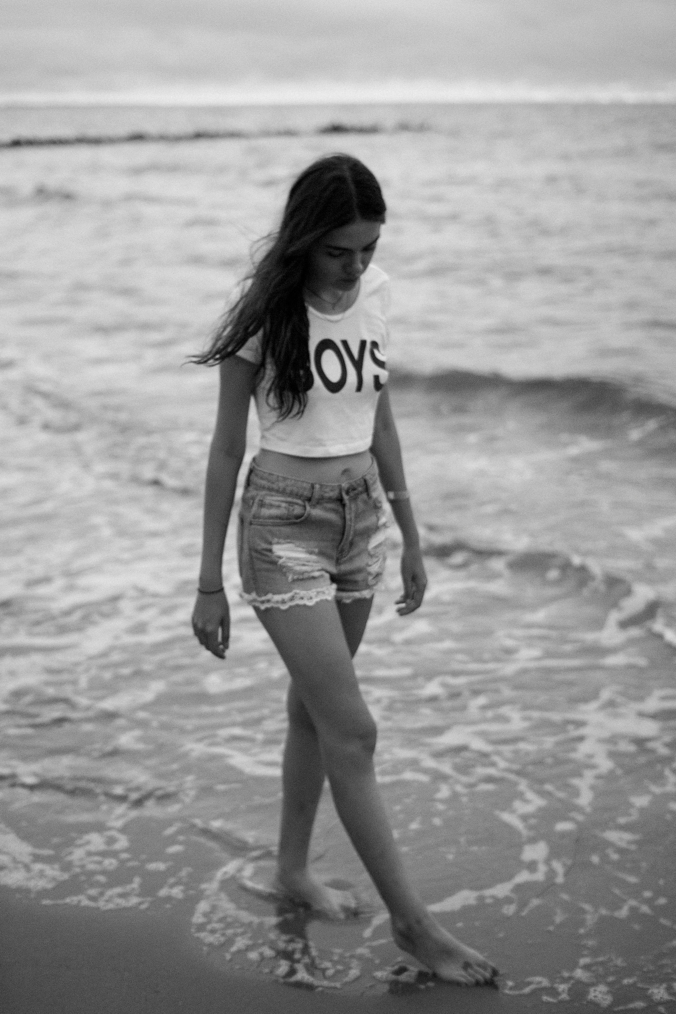 Sigma 30mm F1.4 EX DC HSM sample photo. She & the sea photography