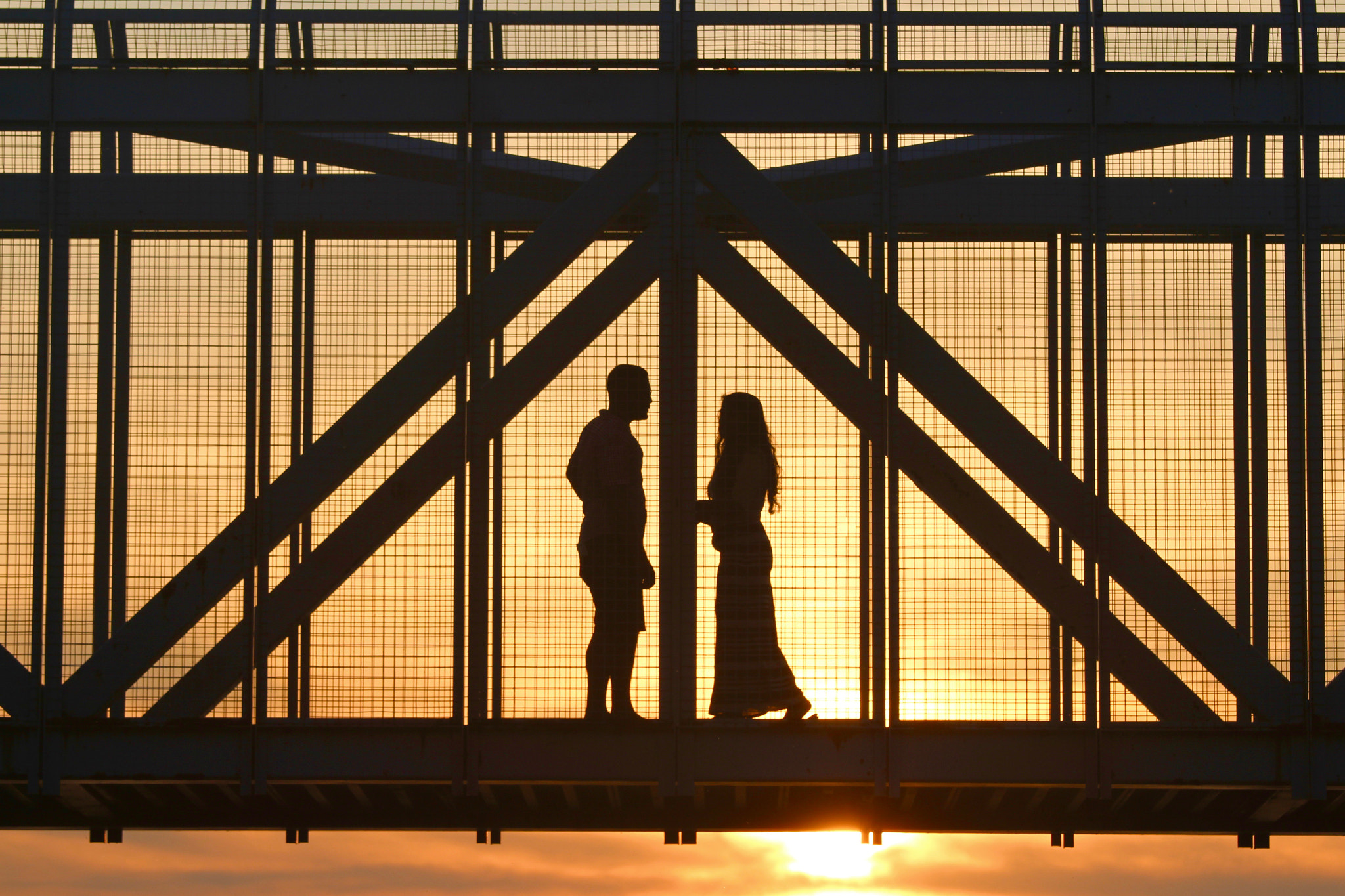 Canon EF 70-200mm F4L IS USM sample photo. Sunset lovers photography
