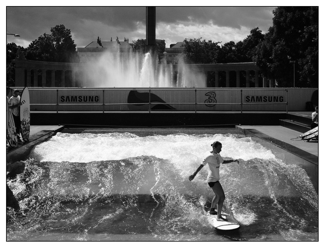 Olympus PEN-F sample photo. Surf' in the city_1 photography
