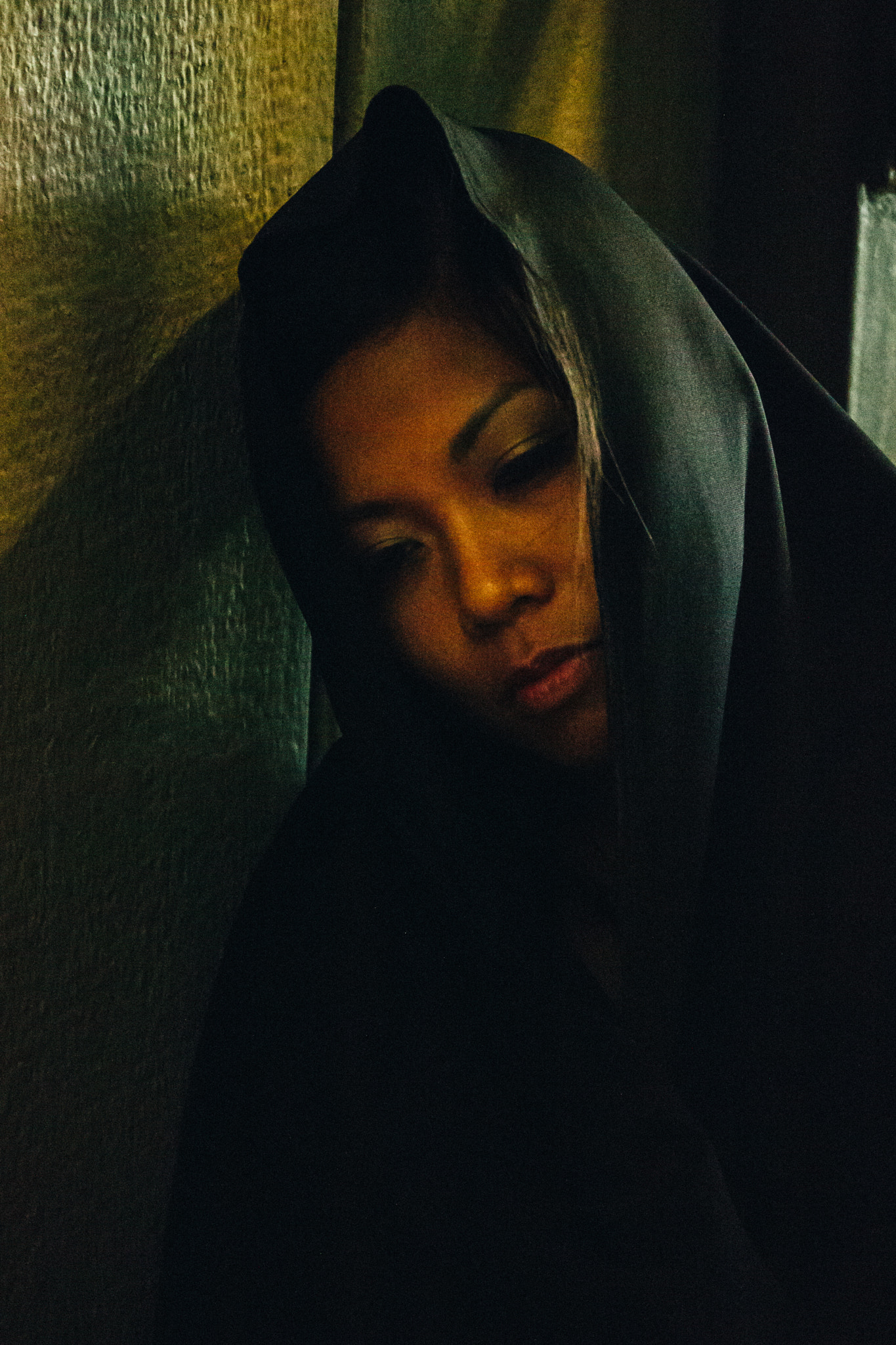 Panasonic Lumix G X Vario 35-100mm F2.8 OIS sample photo. Shawl photography