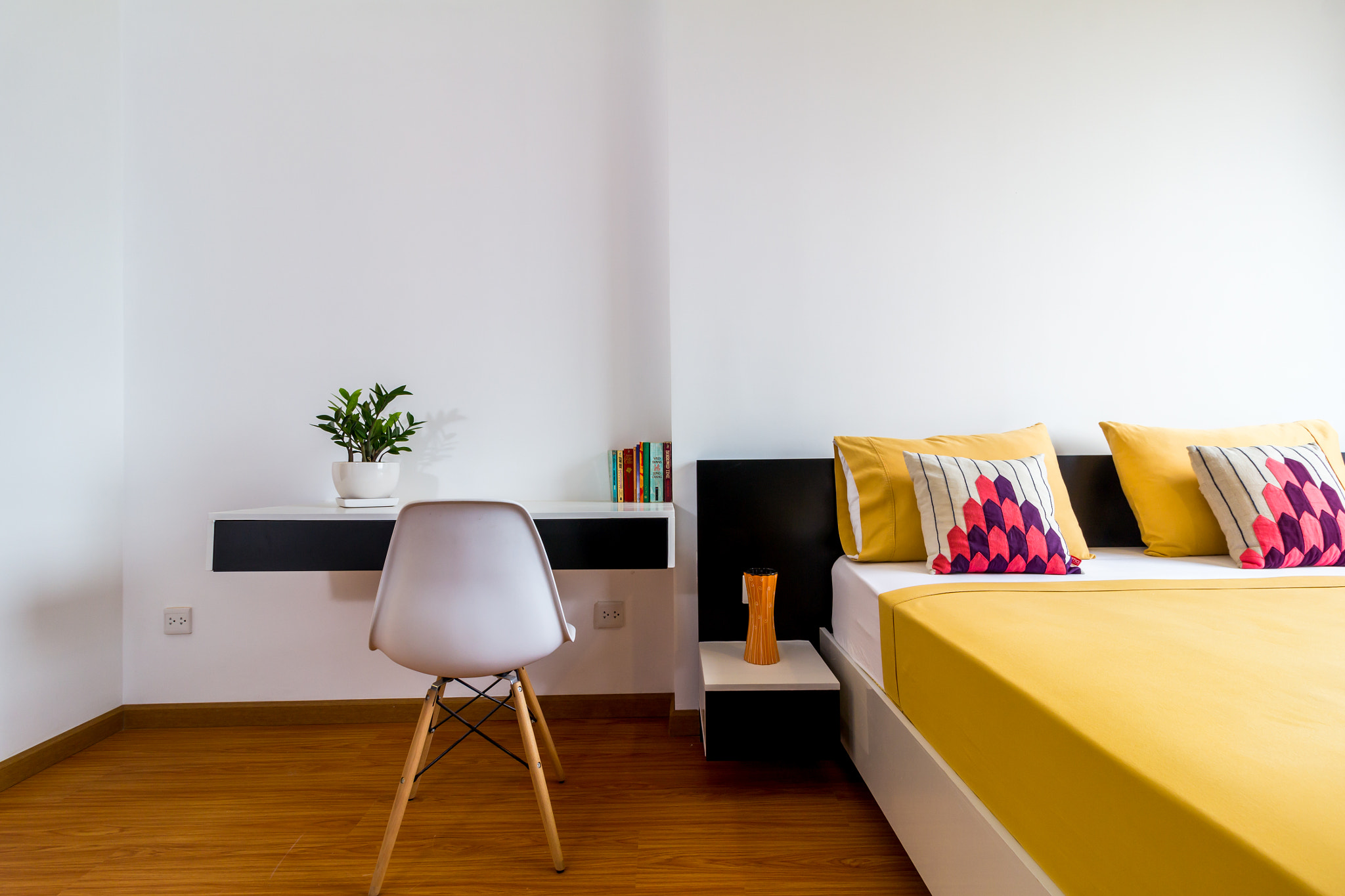 Canon EF-S 10-18mm F4.5–5.6 IS STM sample photo. Modern style bed room, photography
