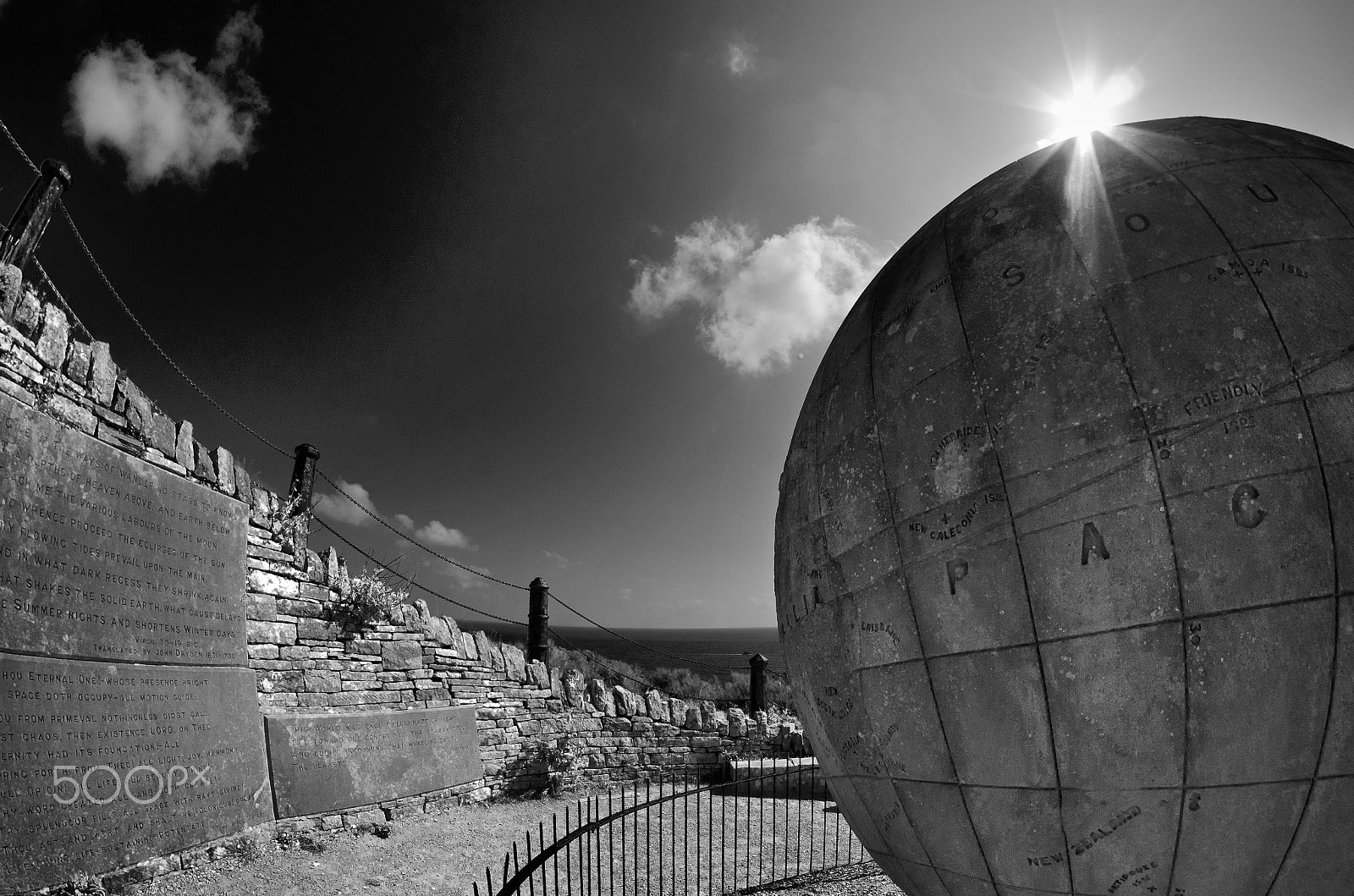 Nikon D7000 + Samyang 8mm F3.5 Aspherical IF MC Fisheye sample photo. The great globe photography