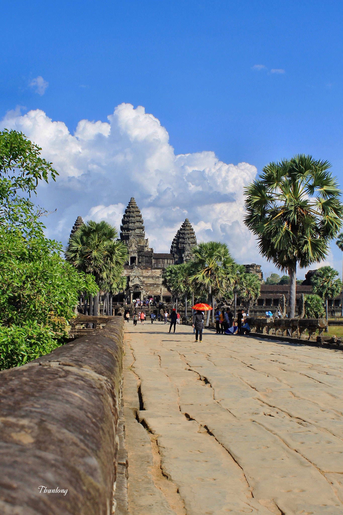 Canon EOS 1100D (EOS Rebel T3 / EOS Kiss X50) + Canon EF-S 18-55mm F3.5-5.6 IS II sample photo. Angkor wat in cambodia  ! photography