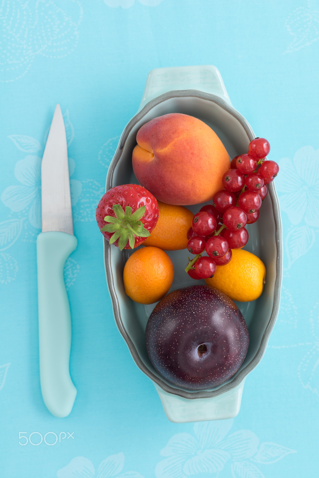 Sony a7R + Canon EF 100mm F2.8L Macro IS USM sample photo. Fruits in a bowl photography