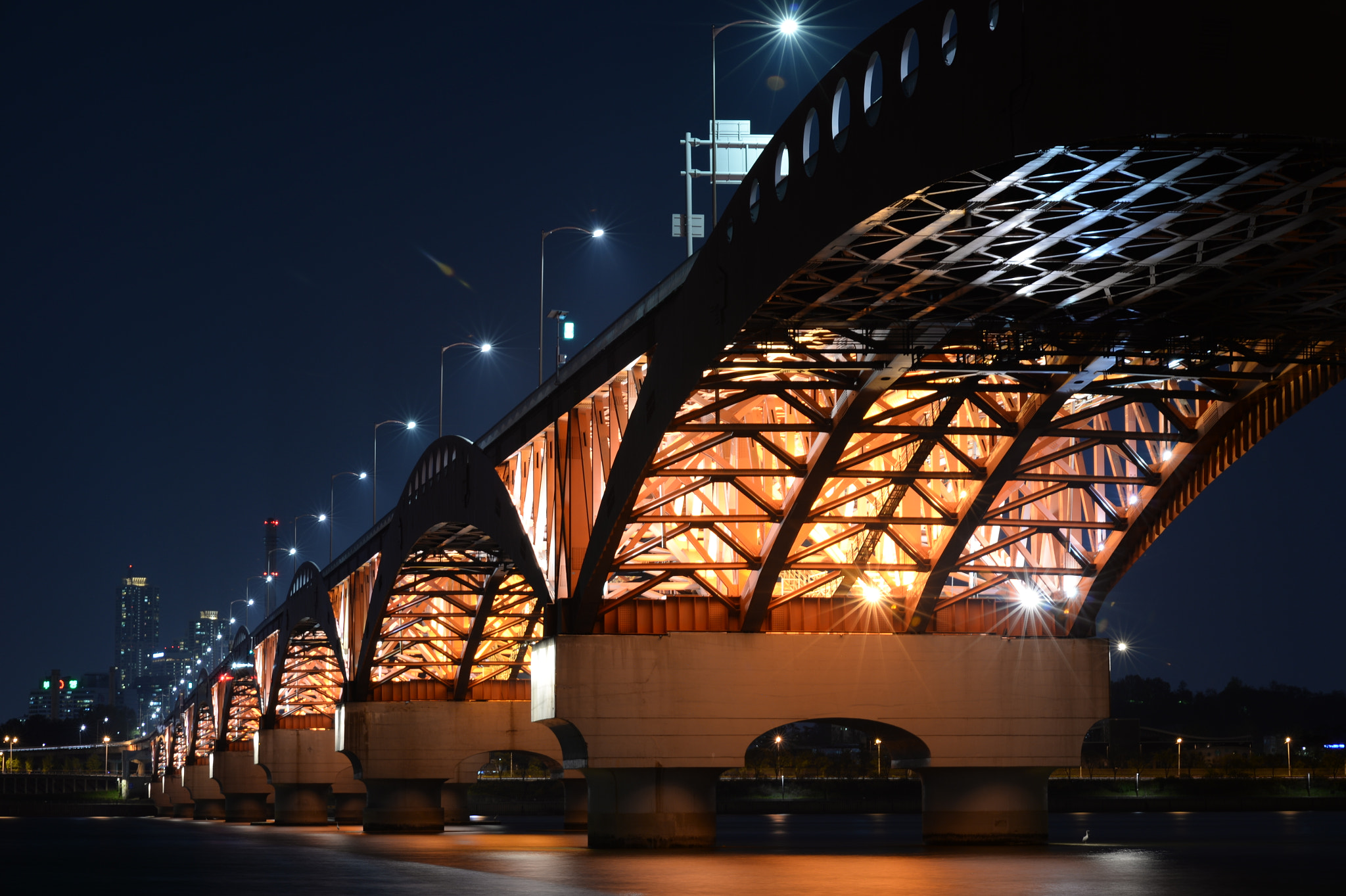 Nikon Df + Nikon AF Nikkor 85mm F1.4D sample photo. Sung-san bridge in night photography