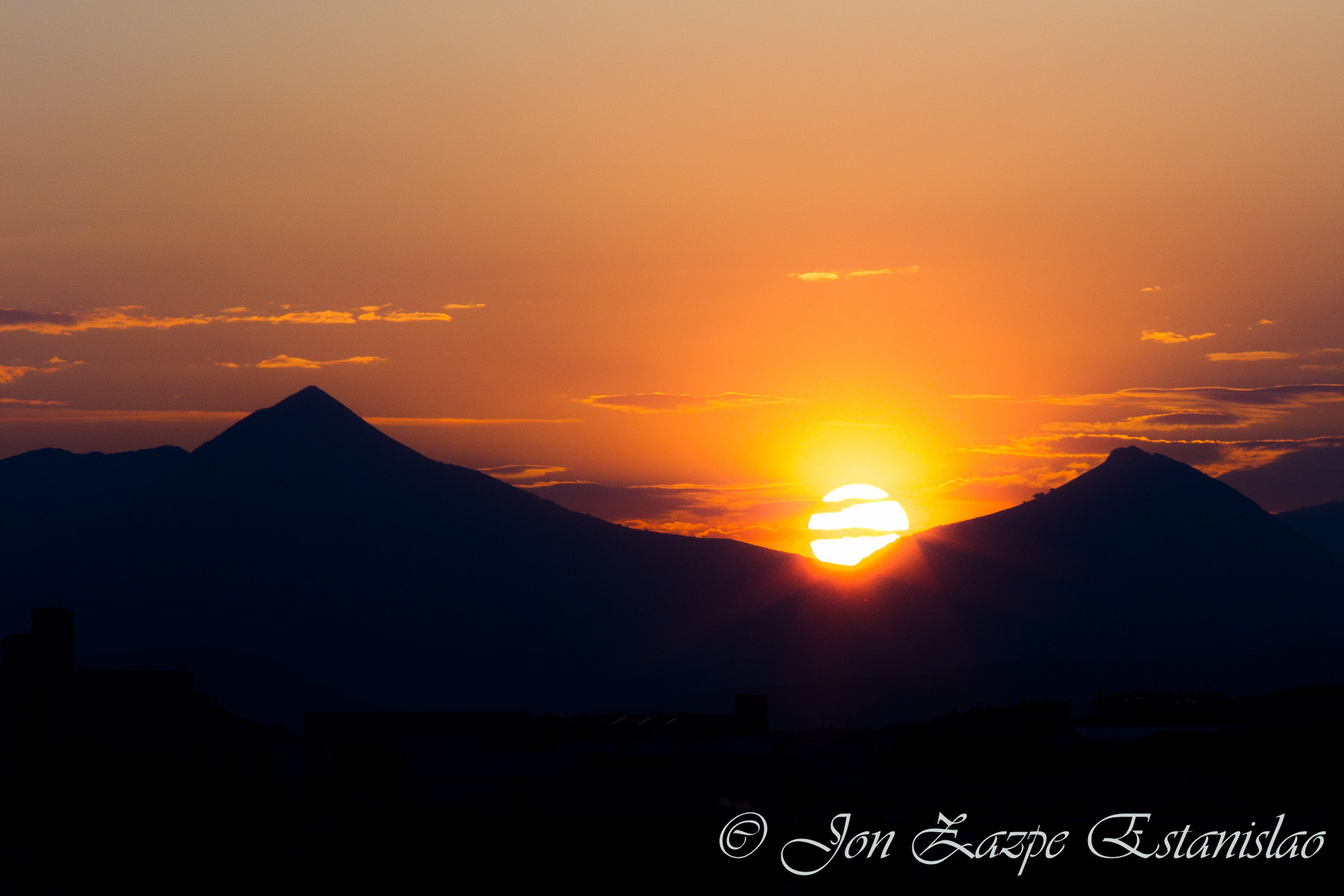 Canon EOS 7D + Sigma 105mm F2.8 EX DG Macro sample photo. Sunfall photography