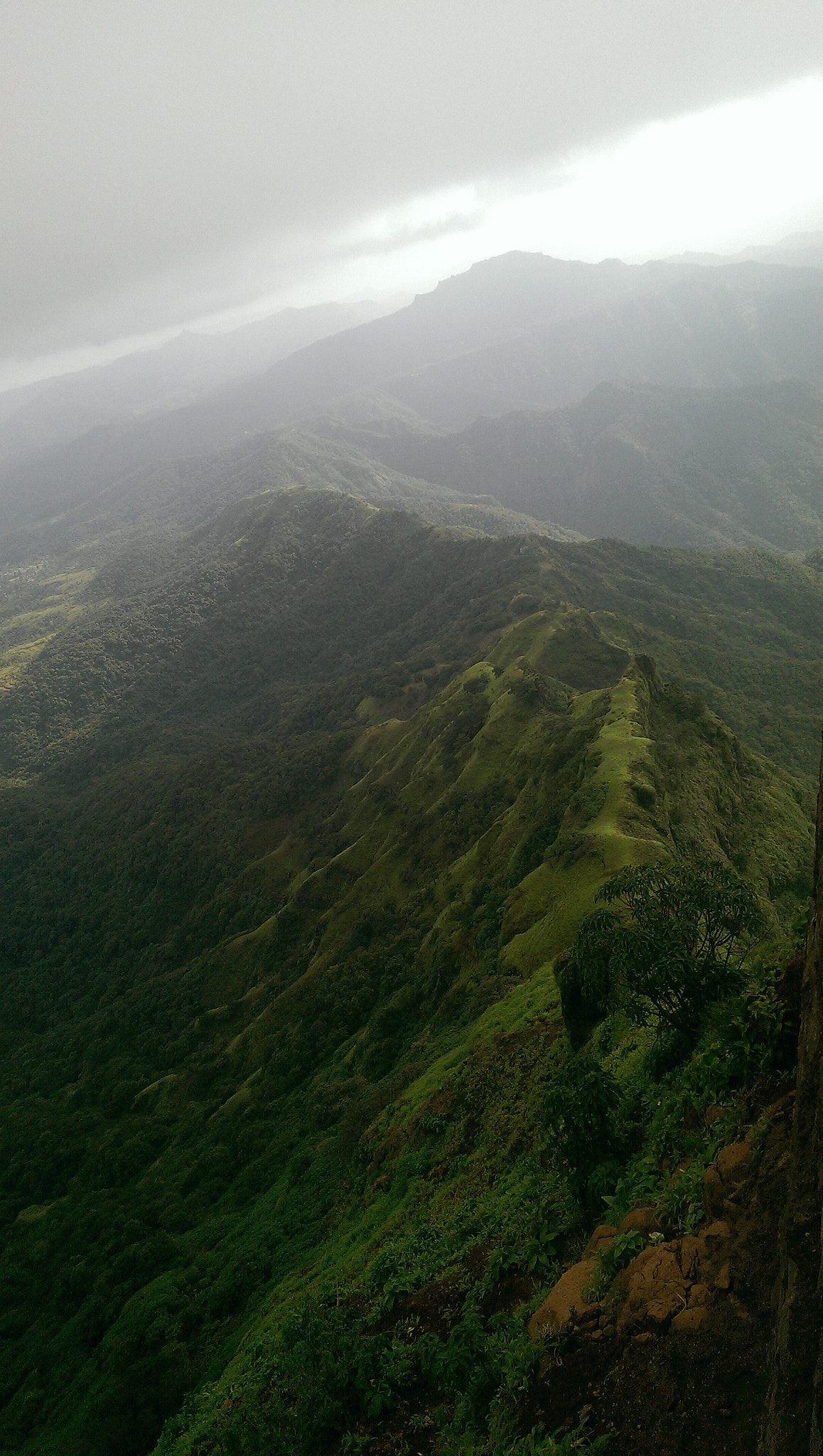 HTC ONE MINI sample photo. Hills photography