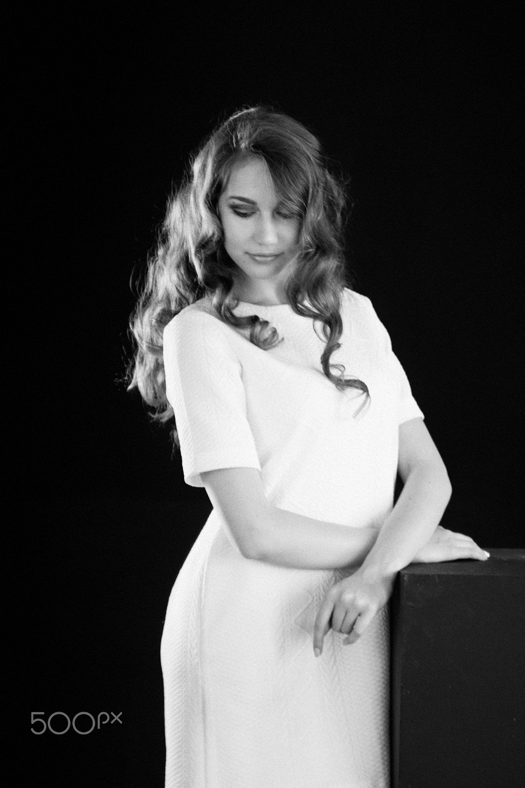 Canon EOS 750D (EOS Rebel T6i / EOS Kiss X8i) sample photo. Anastasia b&w photography