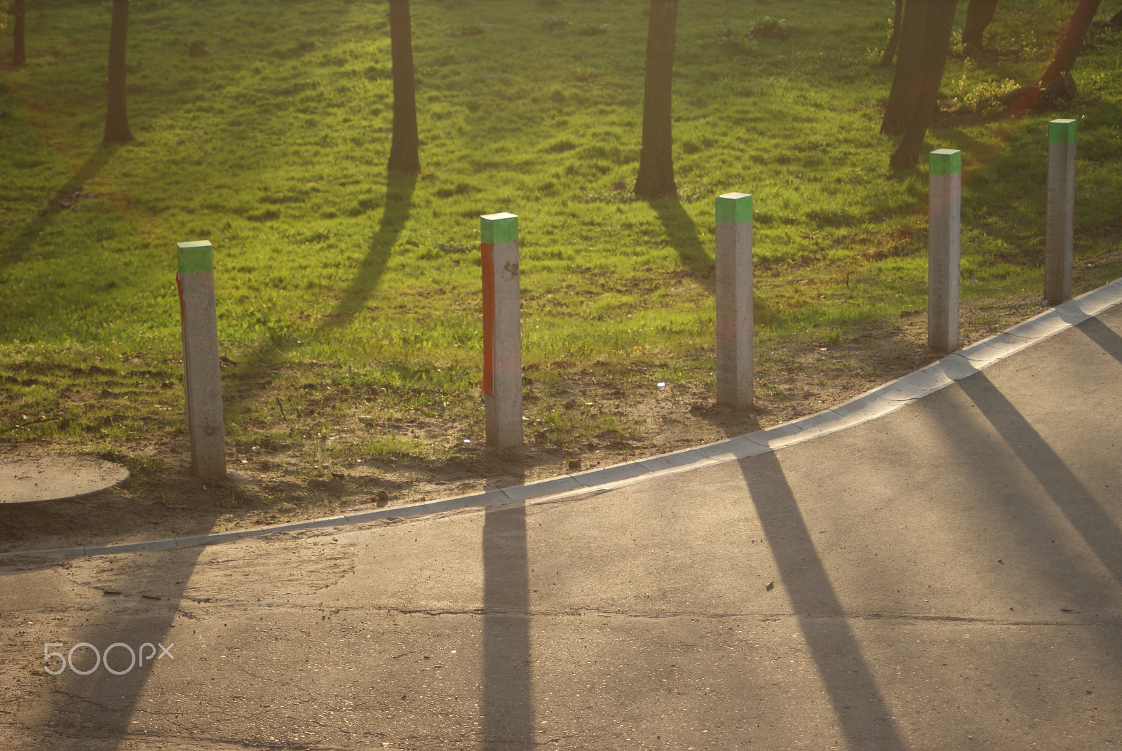 Minolta AF 28-80mm F3.5-5.6 II sample photo. Shadows... photography