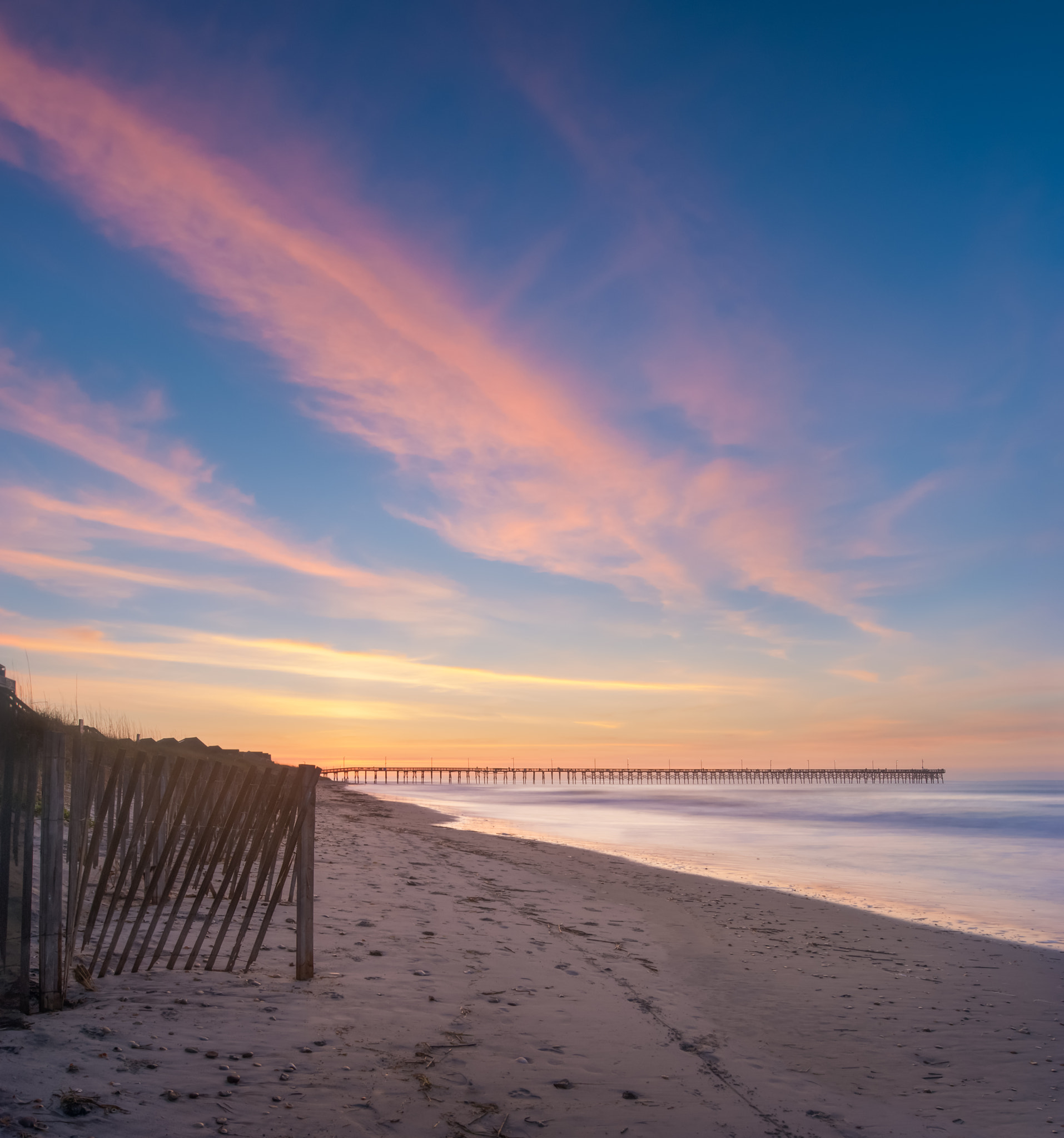 Sony Alpha DSLR-A390 + Sony DT 18-55mm F3.5-5.6 SAM sample photo. Cotton candy skies photography