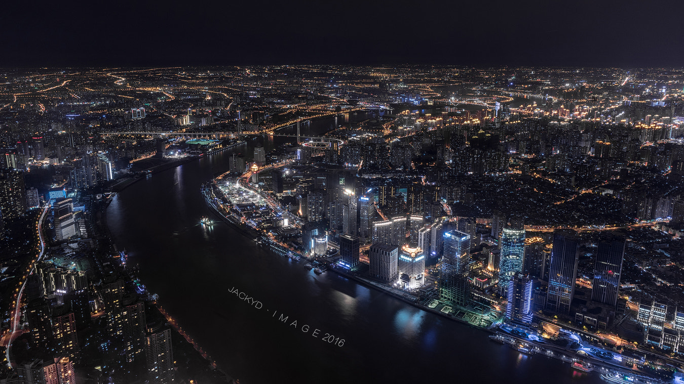 Sony a7R + ZEISS Batis 25mm F2 sample photo. Shanghai tower view photography