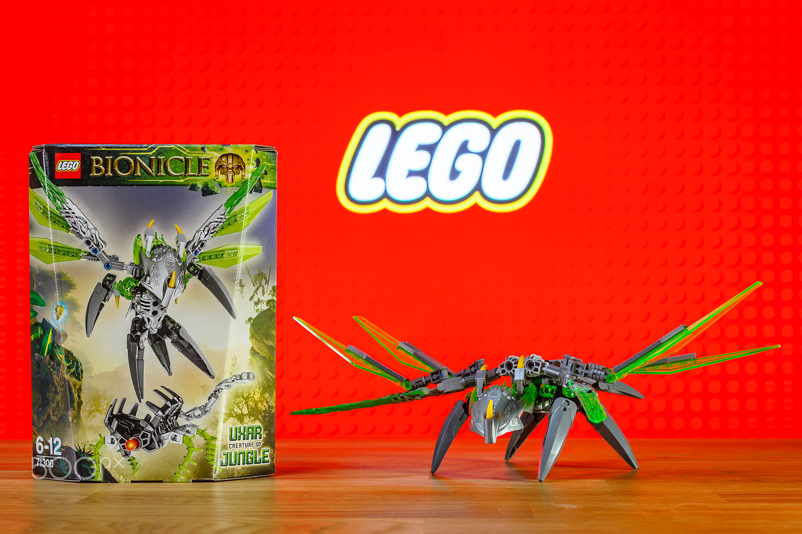 Sony SLT-A77 + Sony DT 35mm F1.8 SAM sample photo. A character (toy) universe of lego bionicle - uxar, creature of jungle. photography