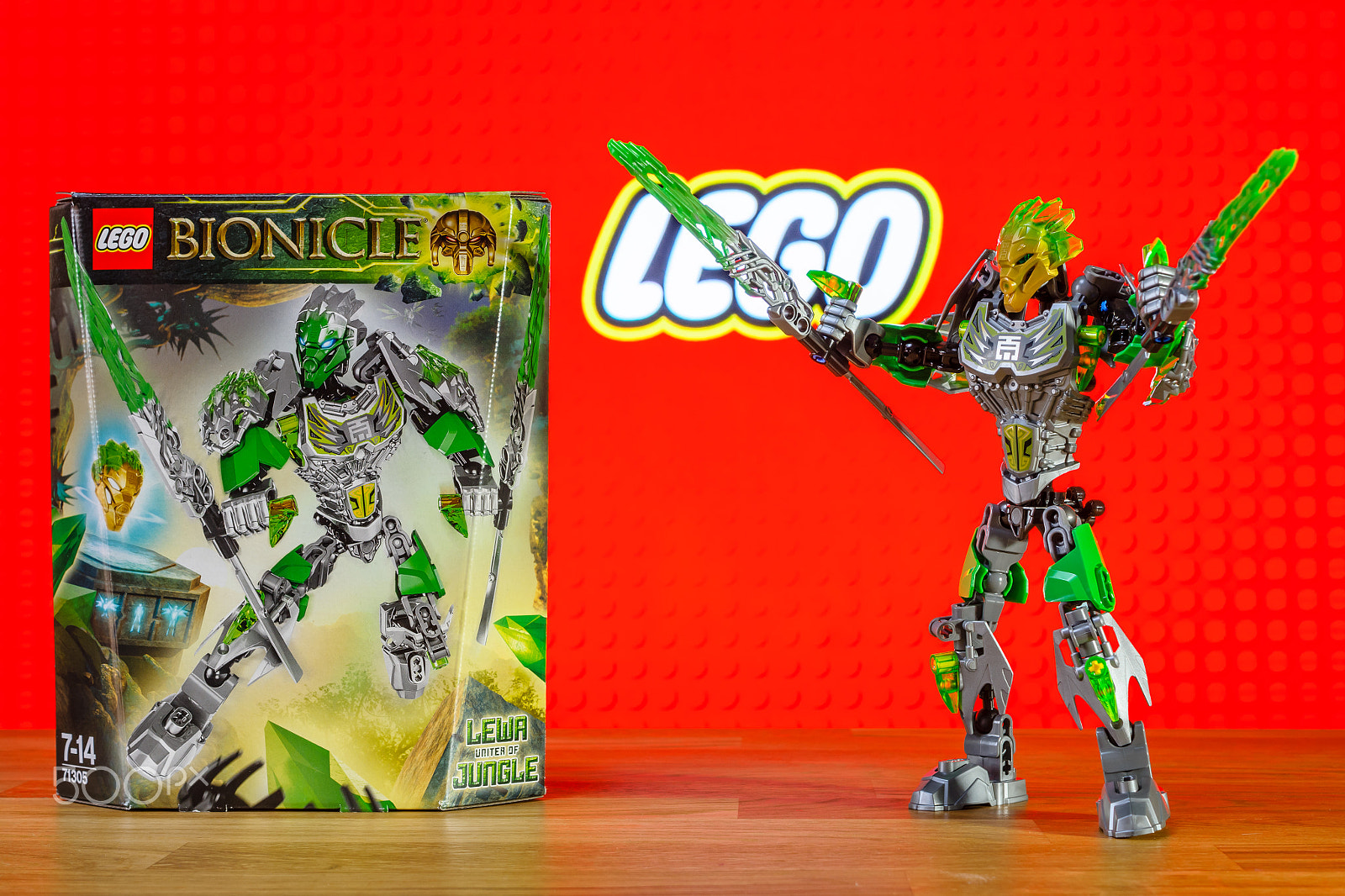 Sony SLT-A77 sample photo. A character (toy) universe of lego bionicle - lewa, uniter of jungle. photography