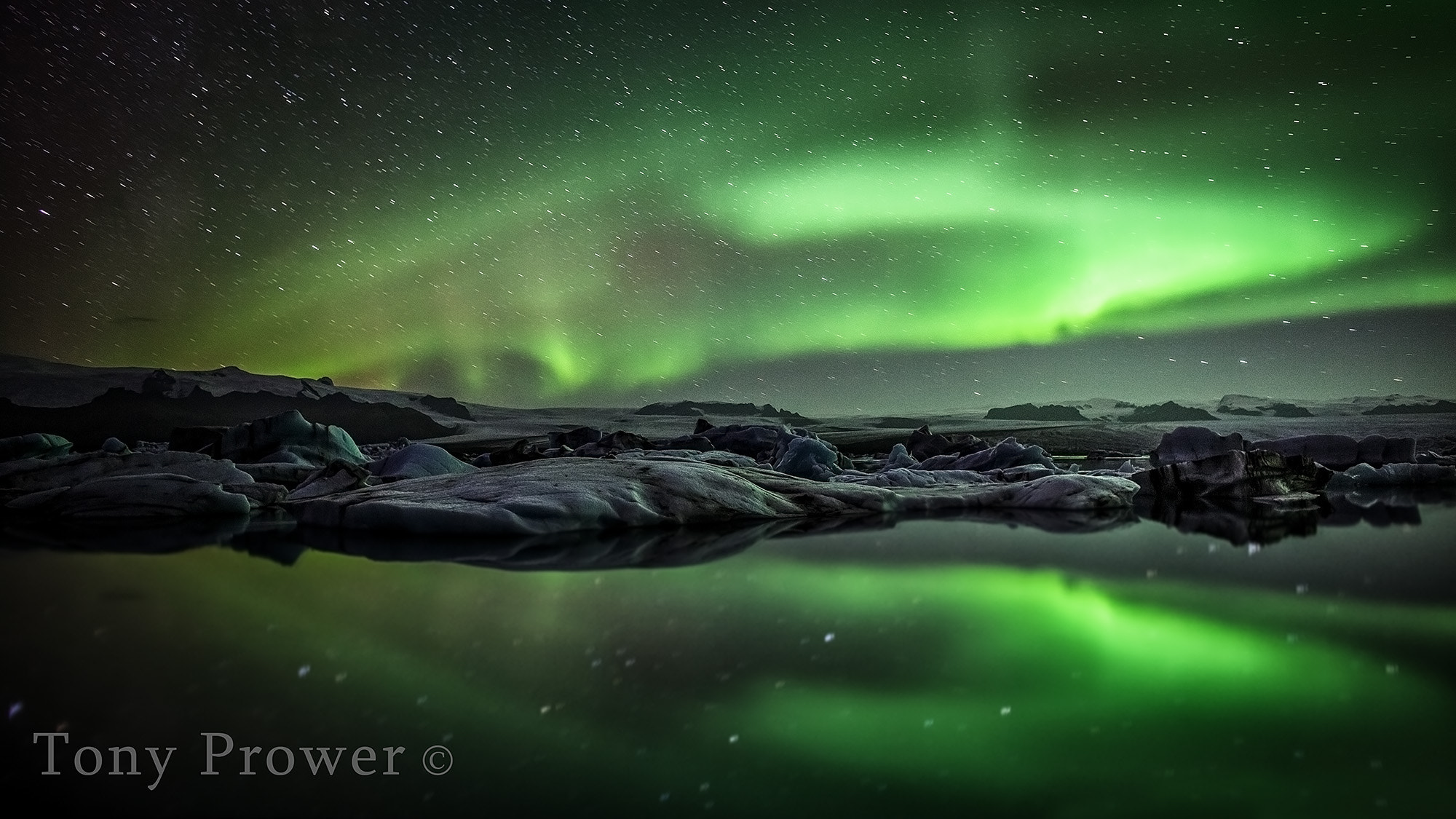 Canon EF 24mm f/1.4L sample photo. Auroras photography