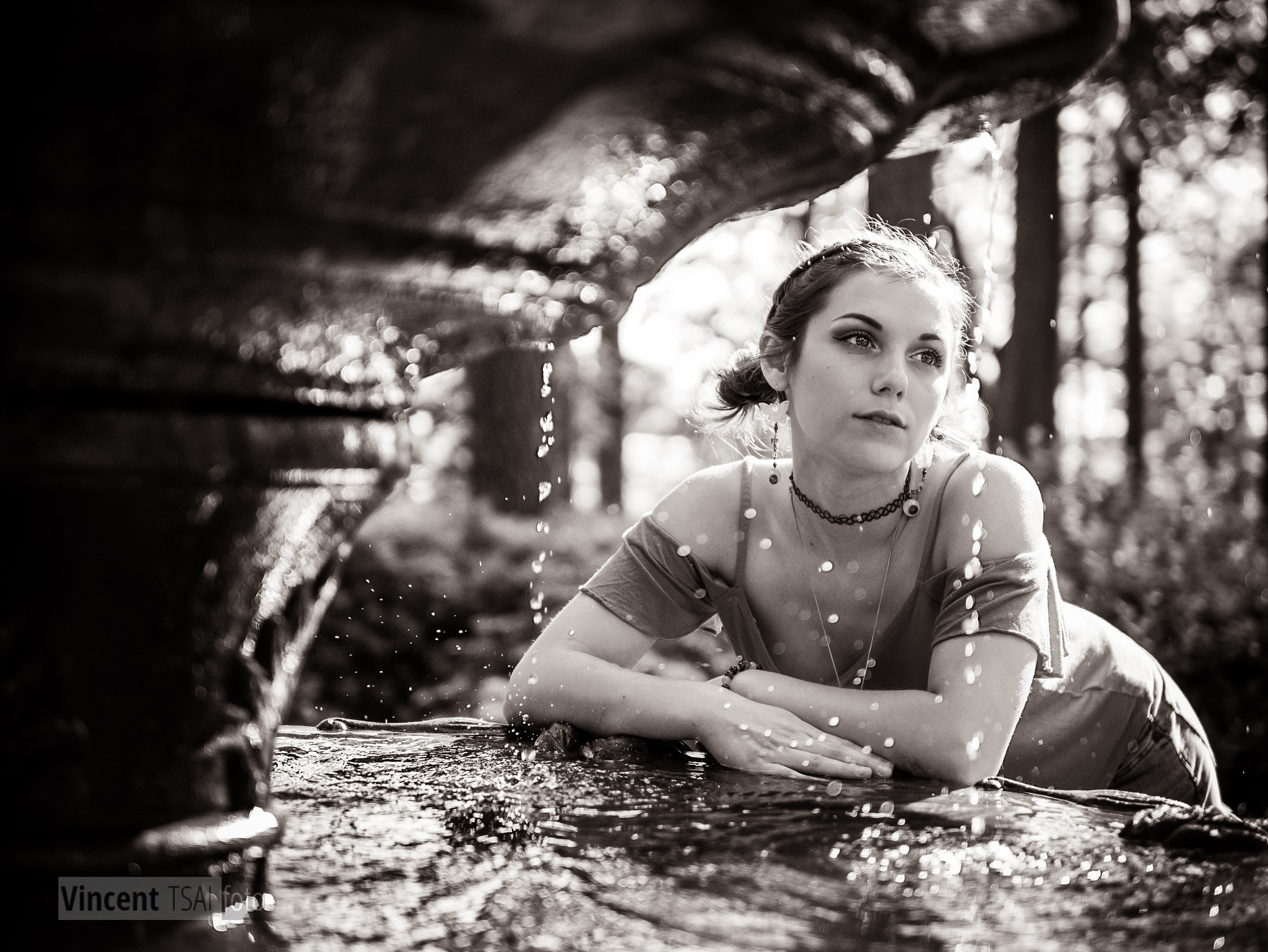 Sigma 30mm F1.4 DC DN | C sample photo. Meet me at the fountain photography