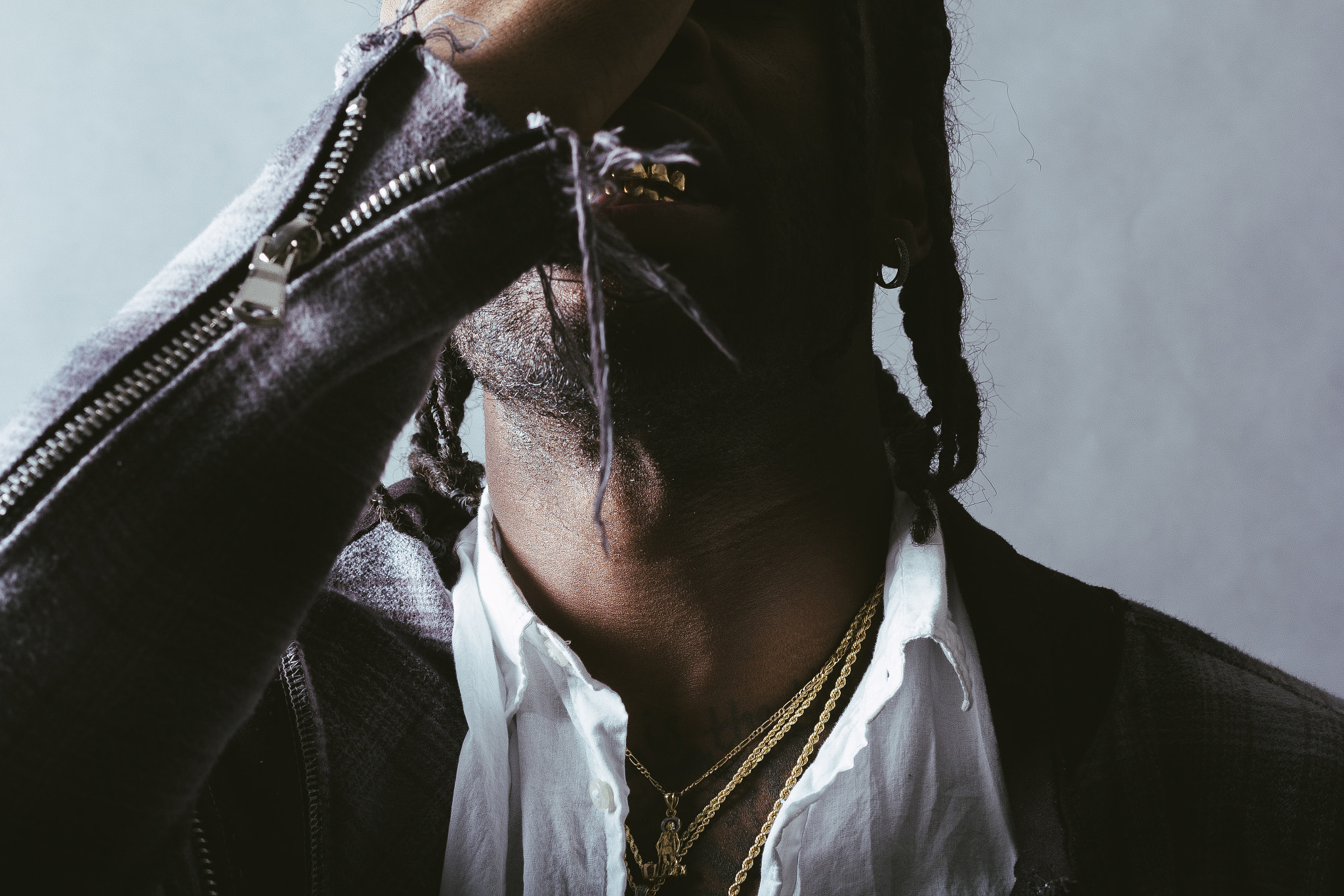 Canon EF 50mm F1.4 USM sample photo. All gold teeth photography