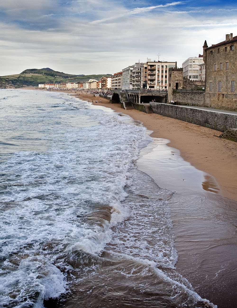 Canon EF 24mm F2.8 sample photo. Zarauz photography