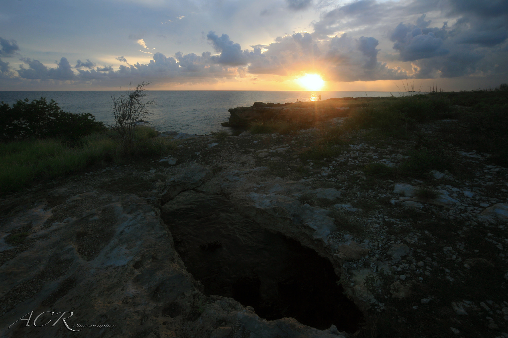 Canon EOS-1D Mark II N sample photo. A hole in the earth photography