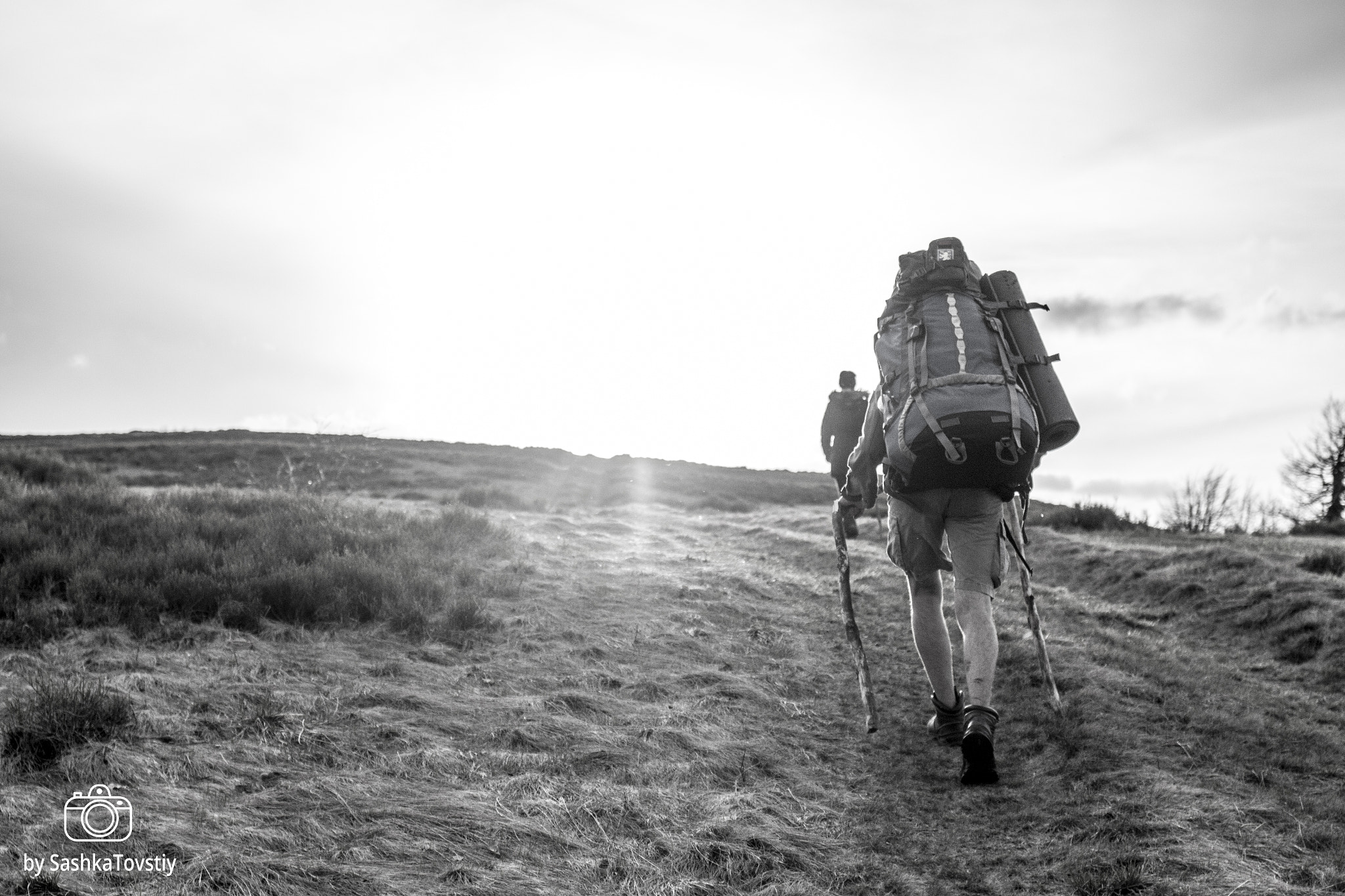 Canon EF 35mm F2 IS USM sample photo. Hiking photography