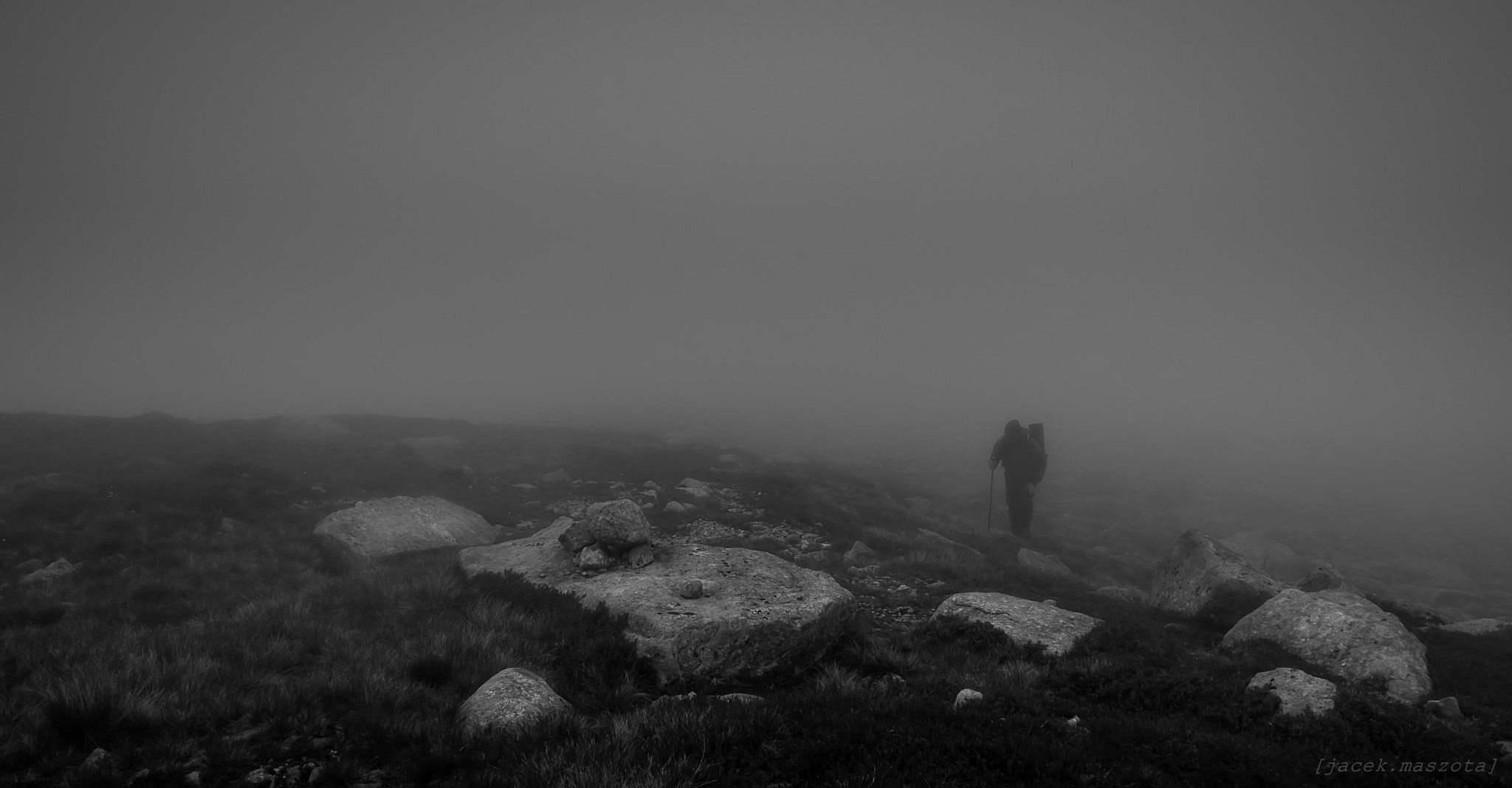 Samsung NX300M + Samsung NX 16mm F2.4 Pancake sample photo. Man in the fog photography