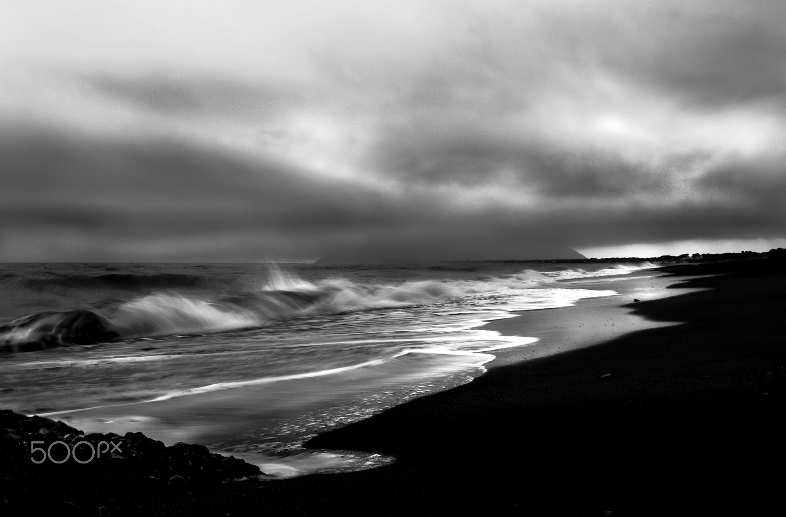 Nikon D2Xs sample photo. Sea monochromium photography