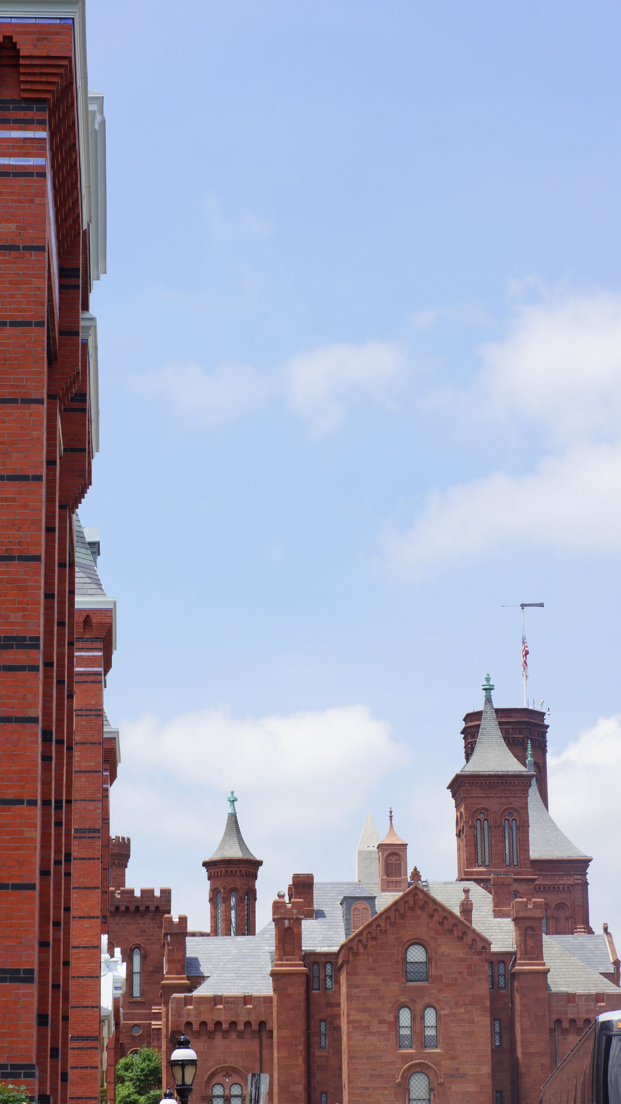 Sony E 18-55mm F3.5-5.6 OSS sample photo. Museum in washington dc photography