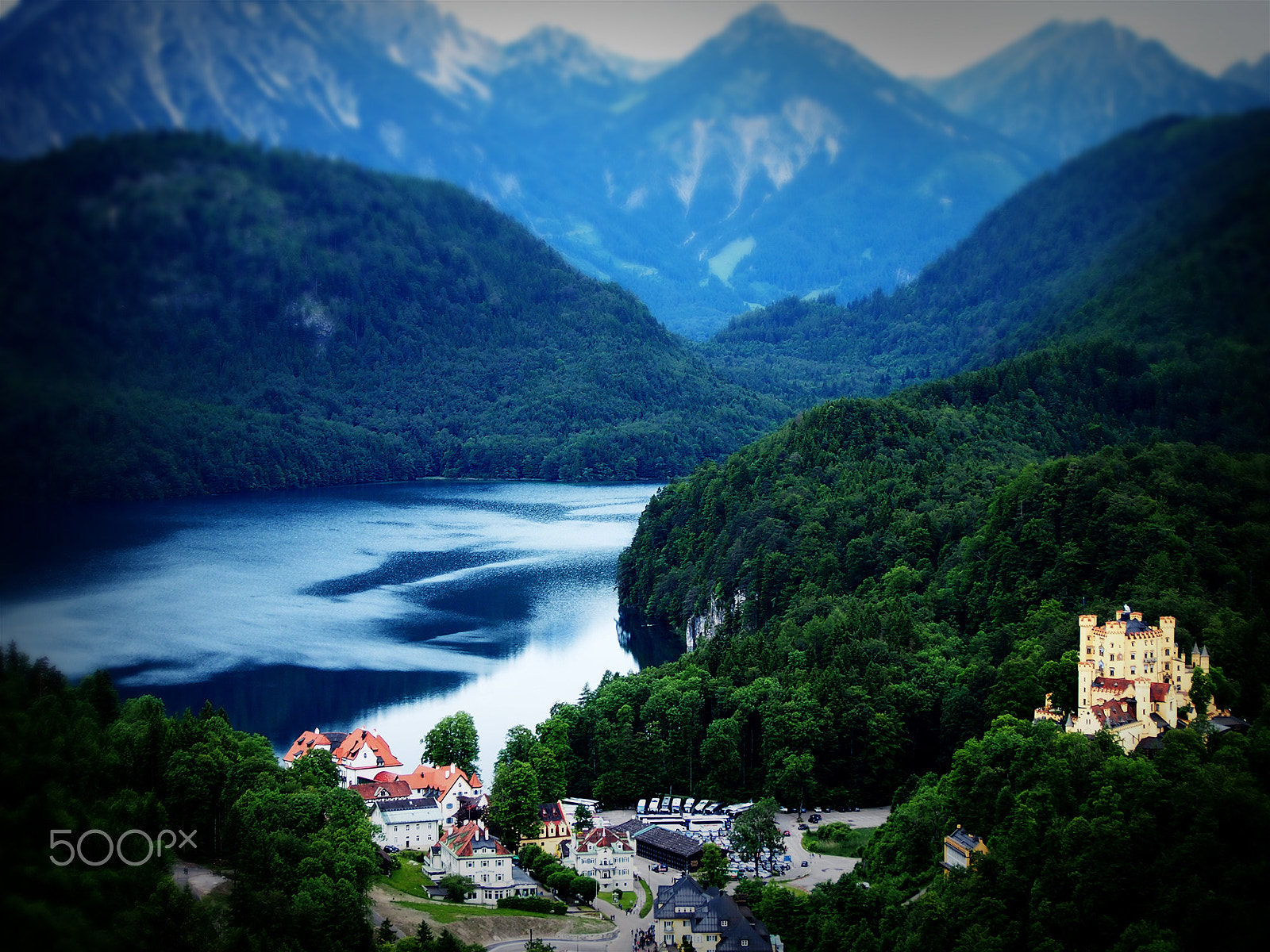 Olympus PEN E-PM1 + Panasonic Lumix G Vario 45-200mm F4-5.6 OIS sample photo. Neuschwanstein photography