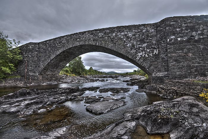 Sigma 10-20mm F4-5.6 EX DC HSM sample photo. Old brig arching over simple scottish river and landscape photography