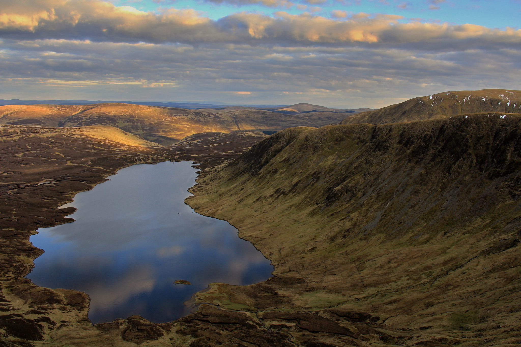 Canon EOS 60D + Canon EF 50mm f/1.8 sample photo. Loch skene,  scotland  photography