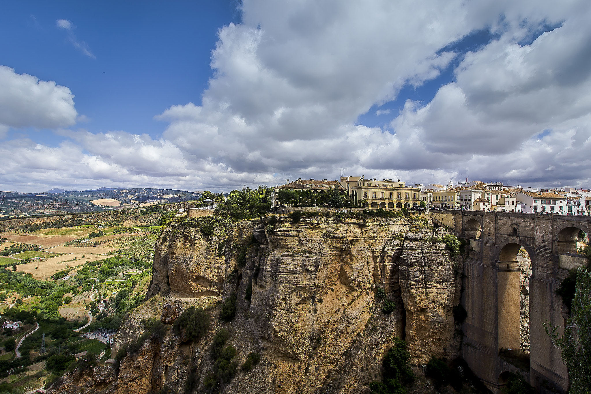 Canon EF-S 10-18mm F4.5–5.6 IS STM sample photo. Ronda, andalusië photography